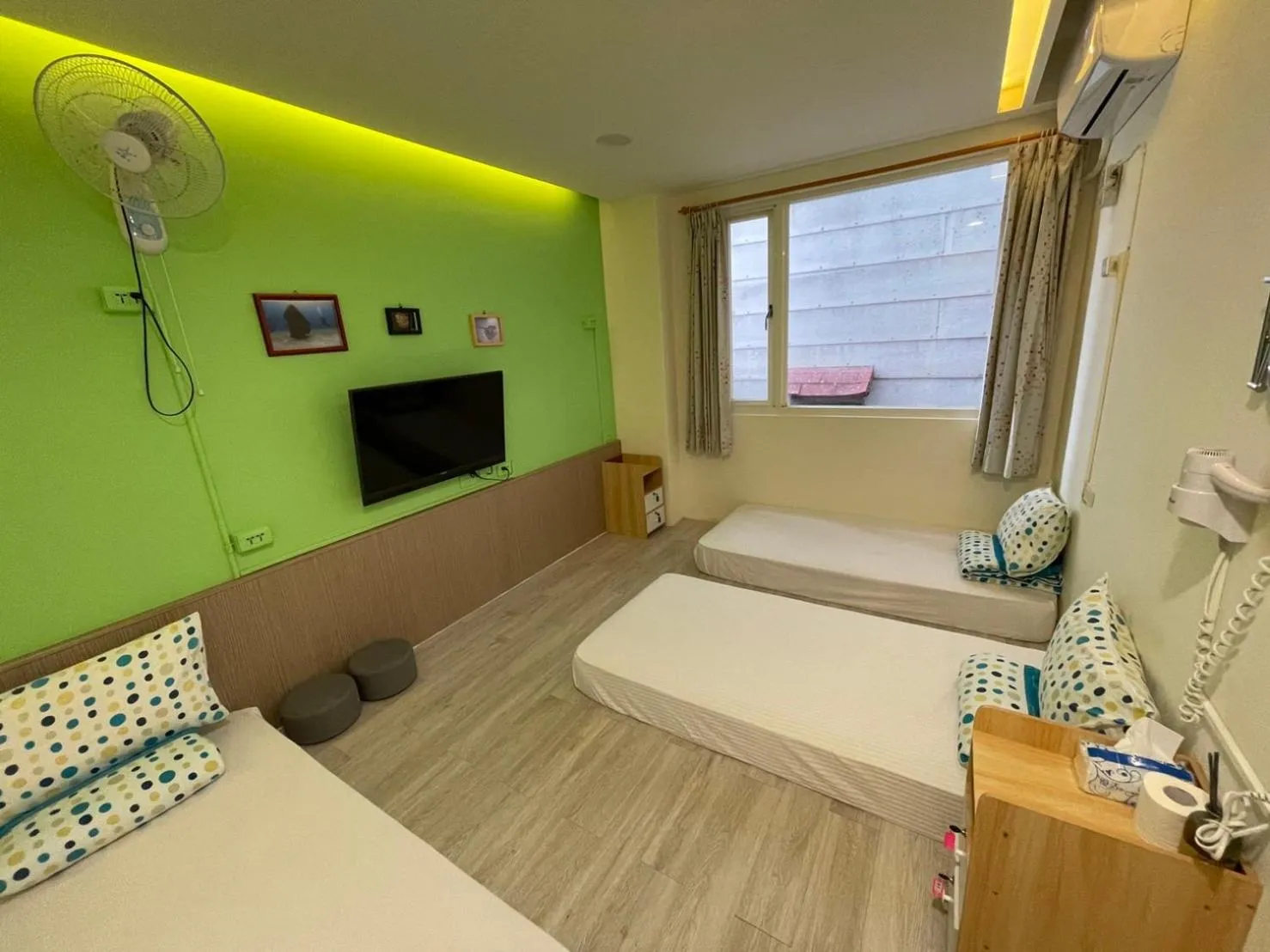 Bed in Fire Island Guest House