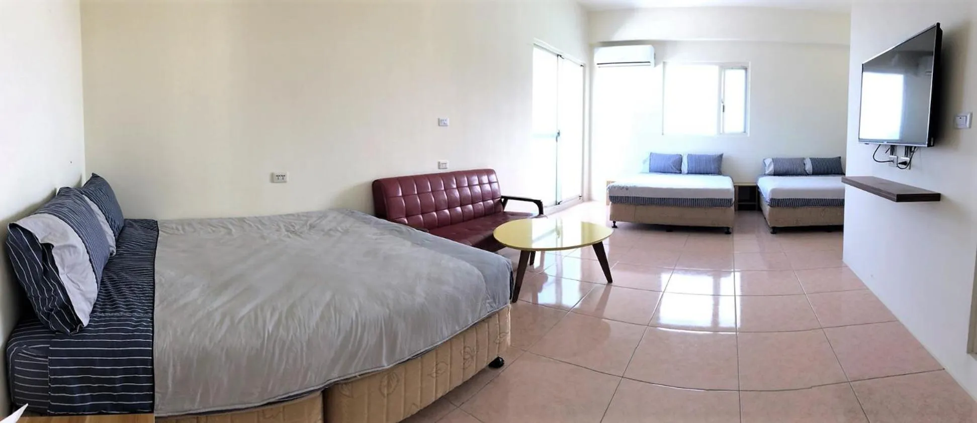 Bed in Fire Island Guest House