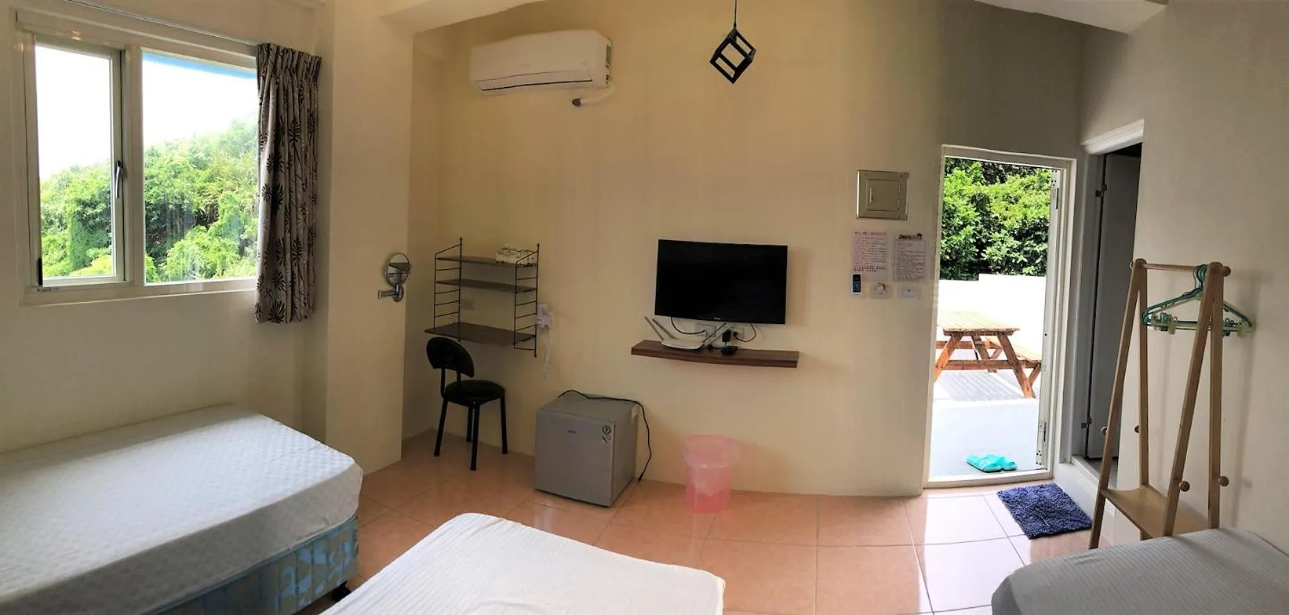 Bed in Fire Island Guest House