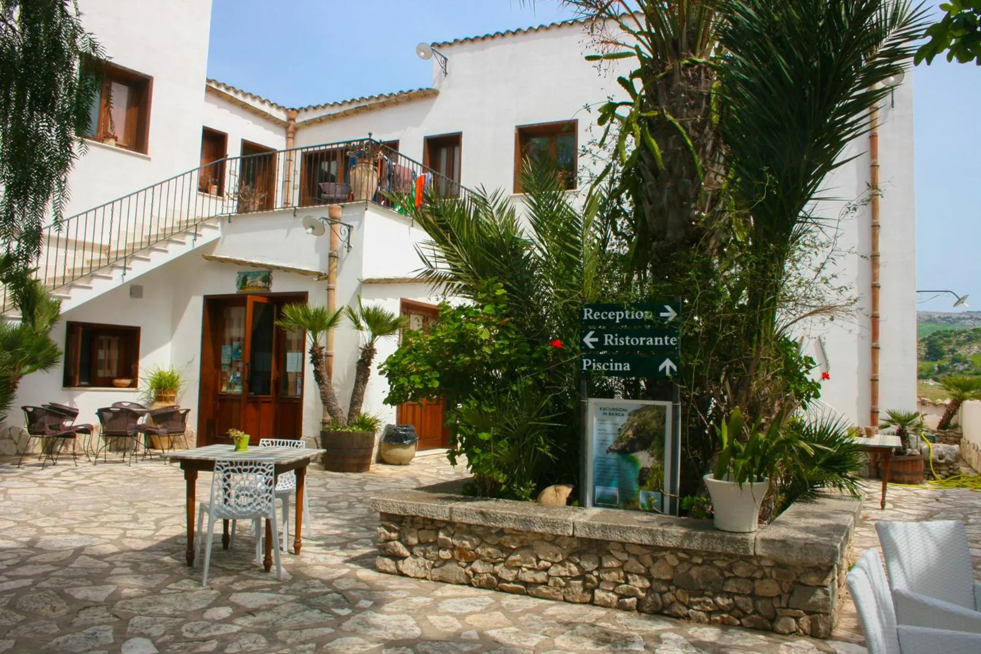 Property building in Hotel Il Cortile