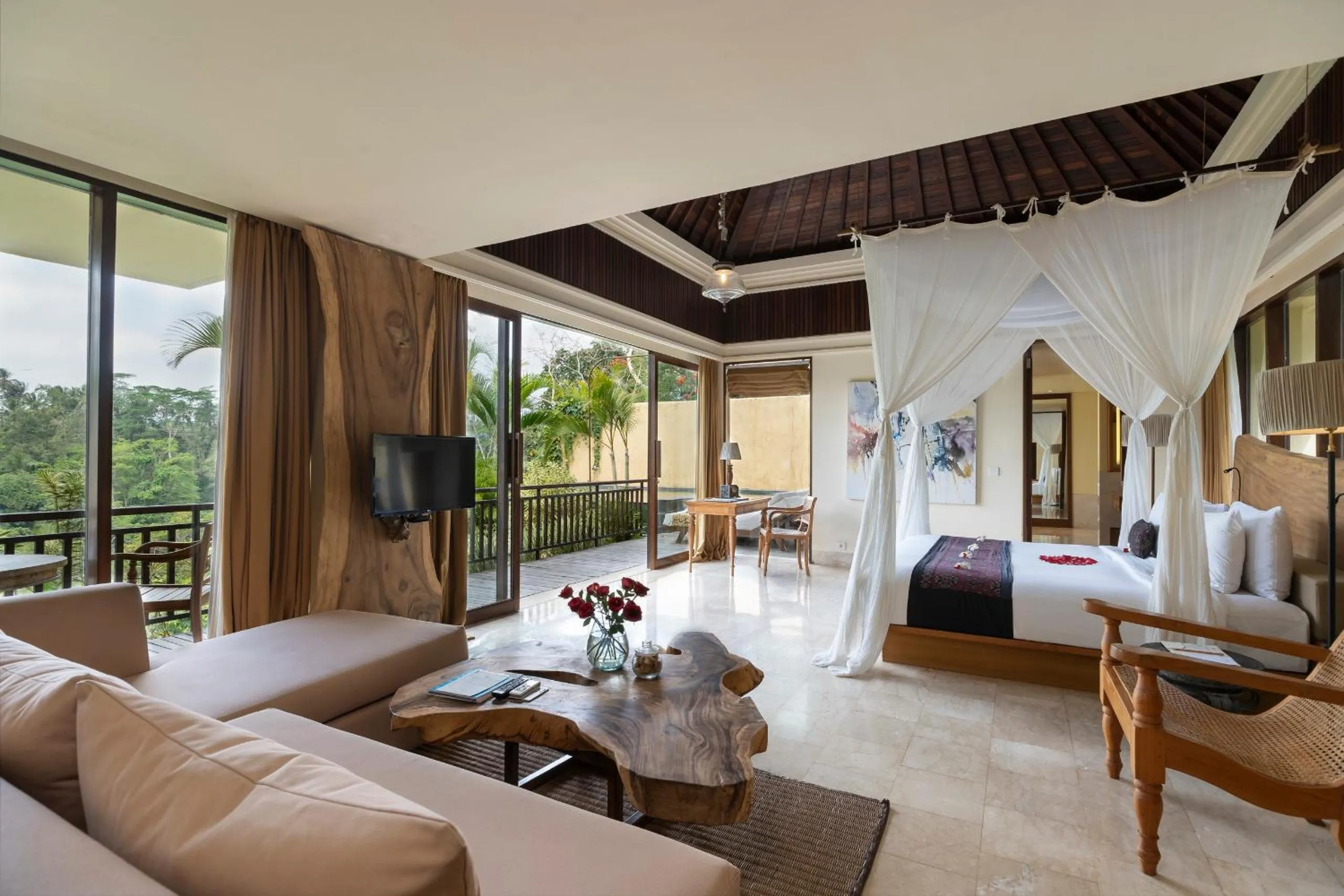 Property building, Bed in Komaneka at Tanggayuda Ubud