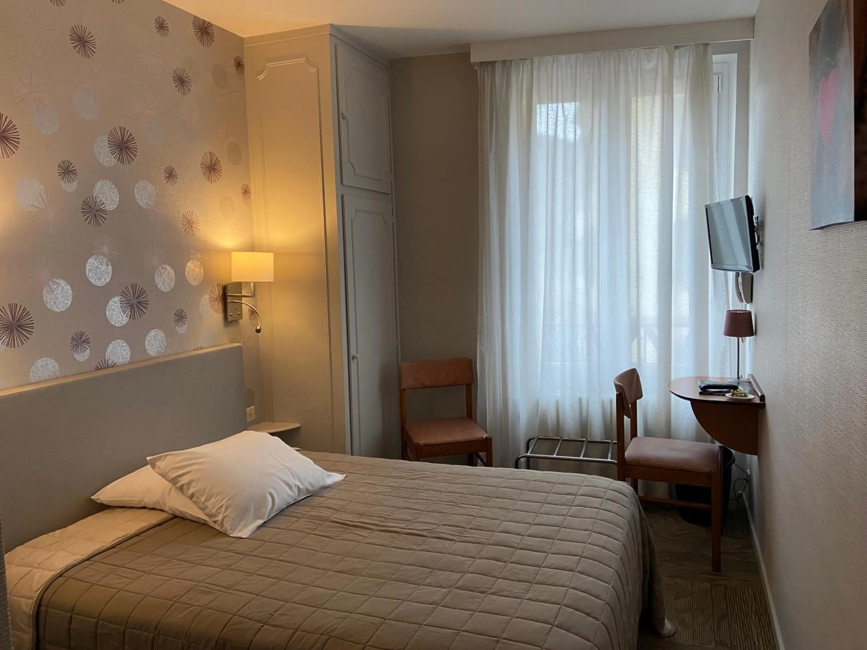 Bed in Hôtel Bar Des Vosges