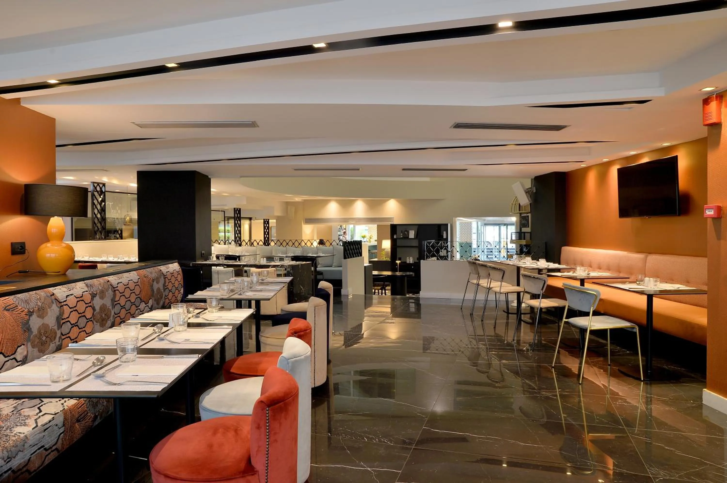 Dining area in Airotel Stratos Vassilikos Hotel