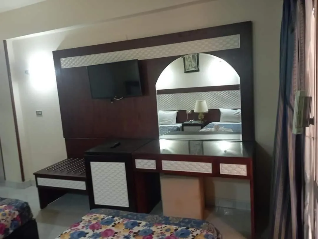 Bed in Windsor Hotel Luxor 中國人之家