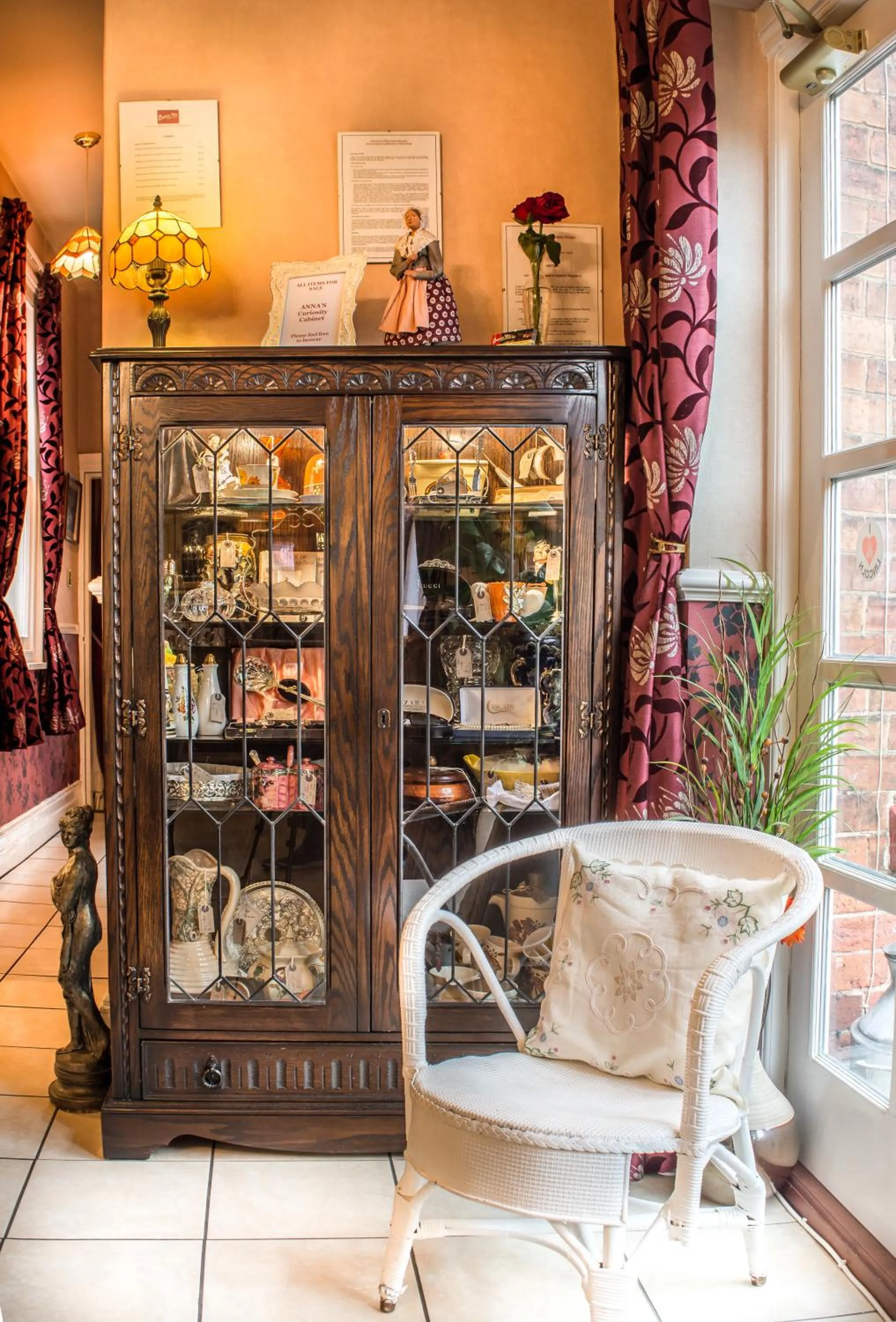 Seating area in Creston Villa Guest House