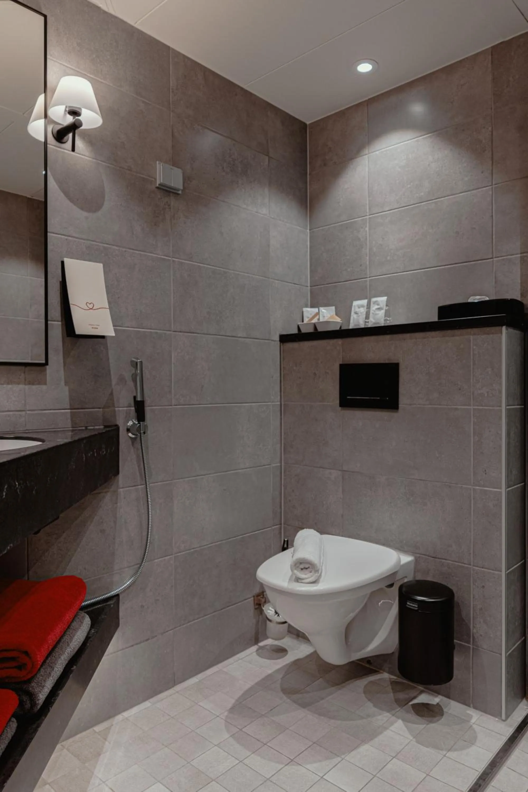 Toilet in Original Sokos Hotel Vaakuna Mikkeli