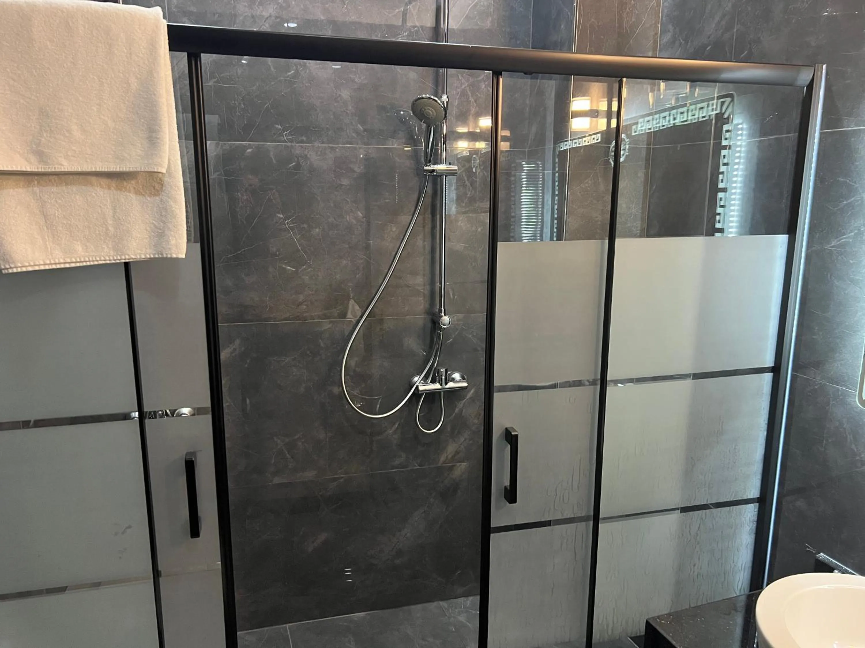 Shower in Seven Dreams Hotel