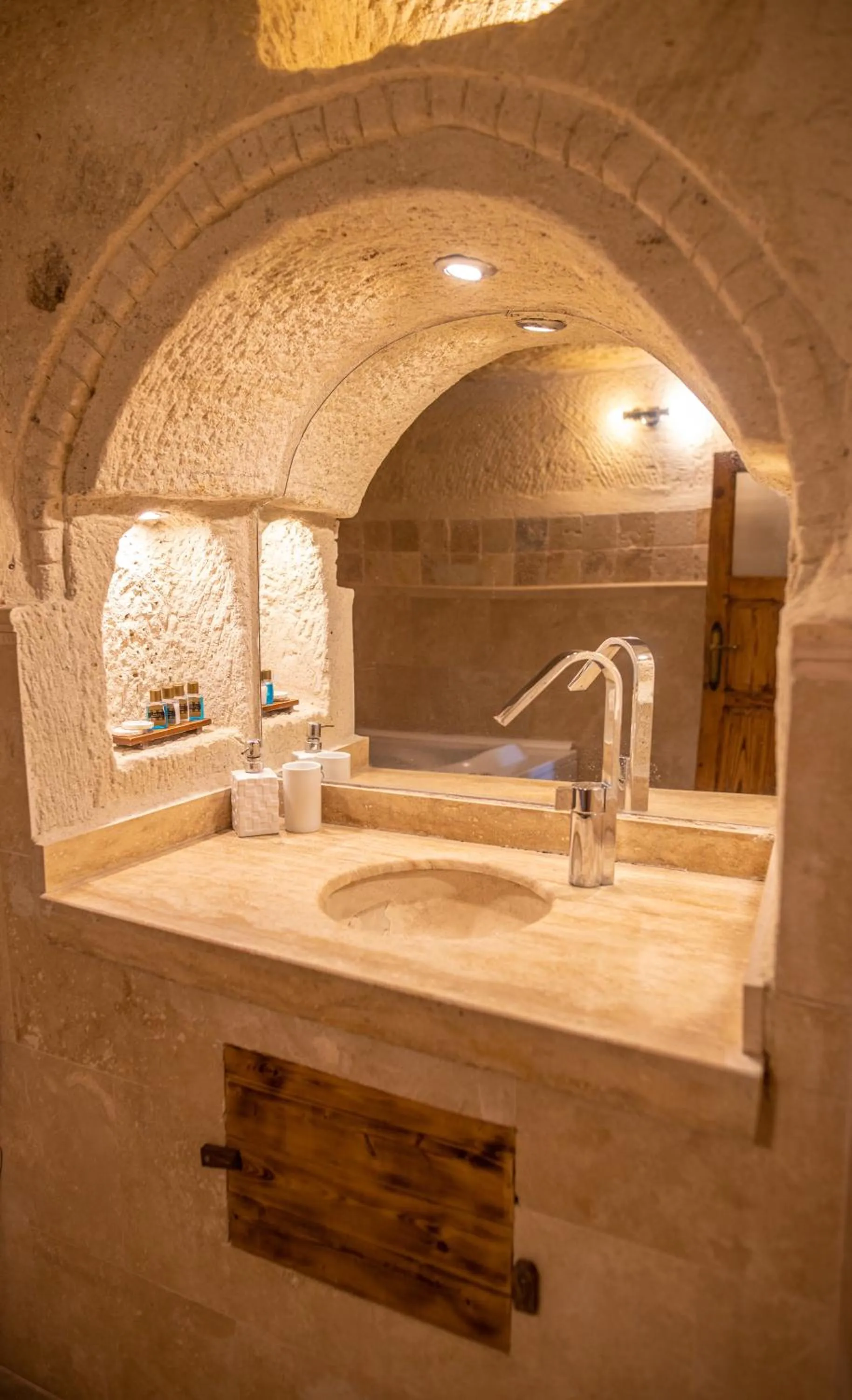 Bathroom in Arif Cave Hotel