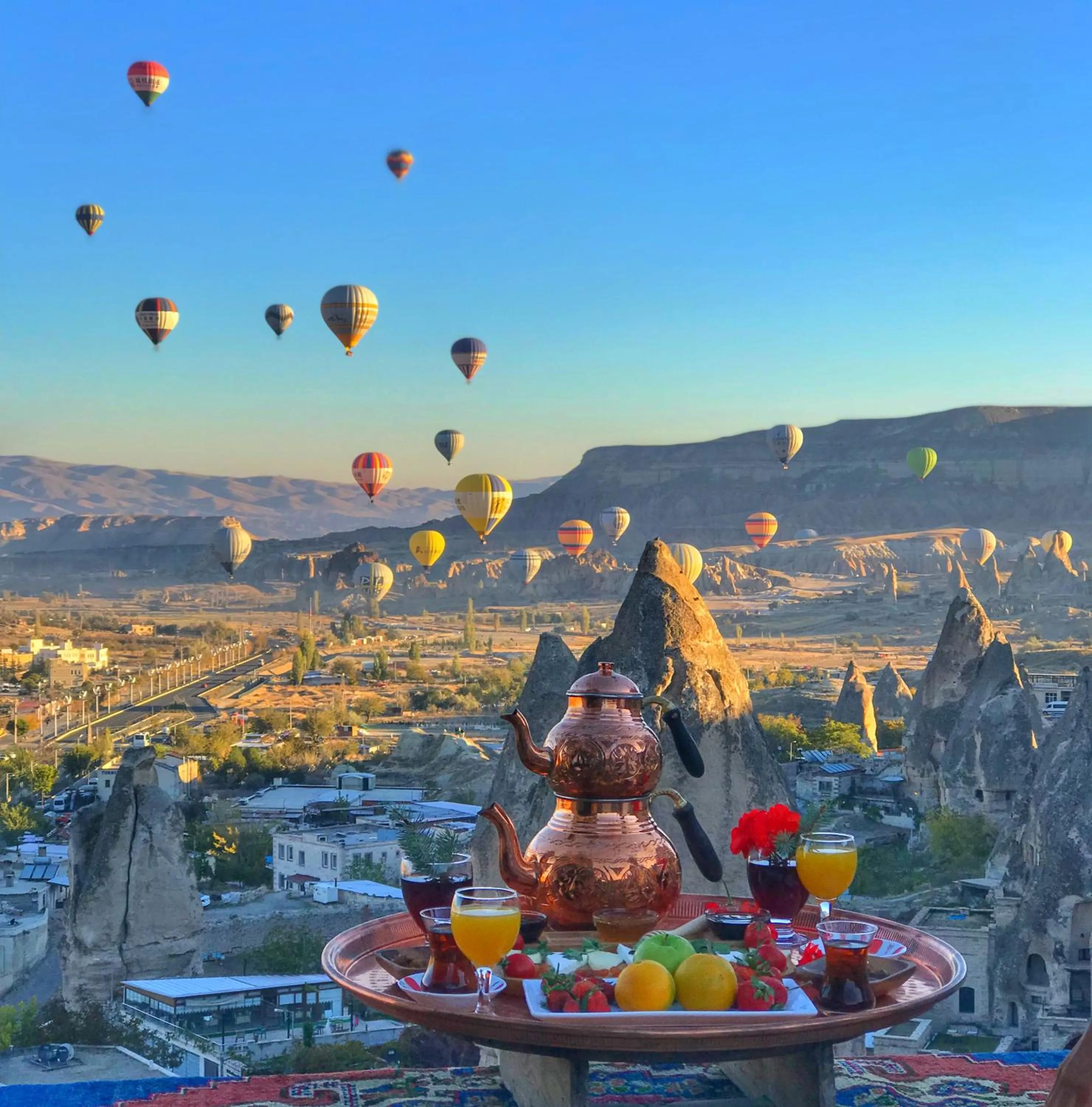 Food in Arif Cave Hotel