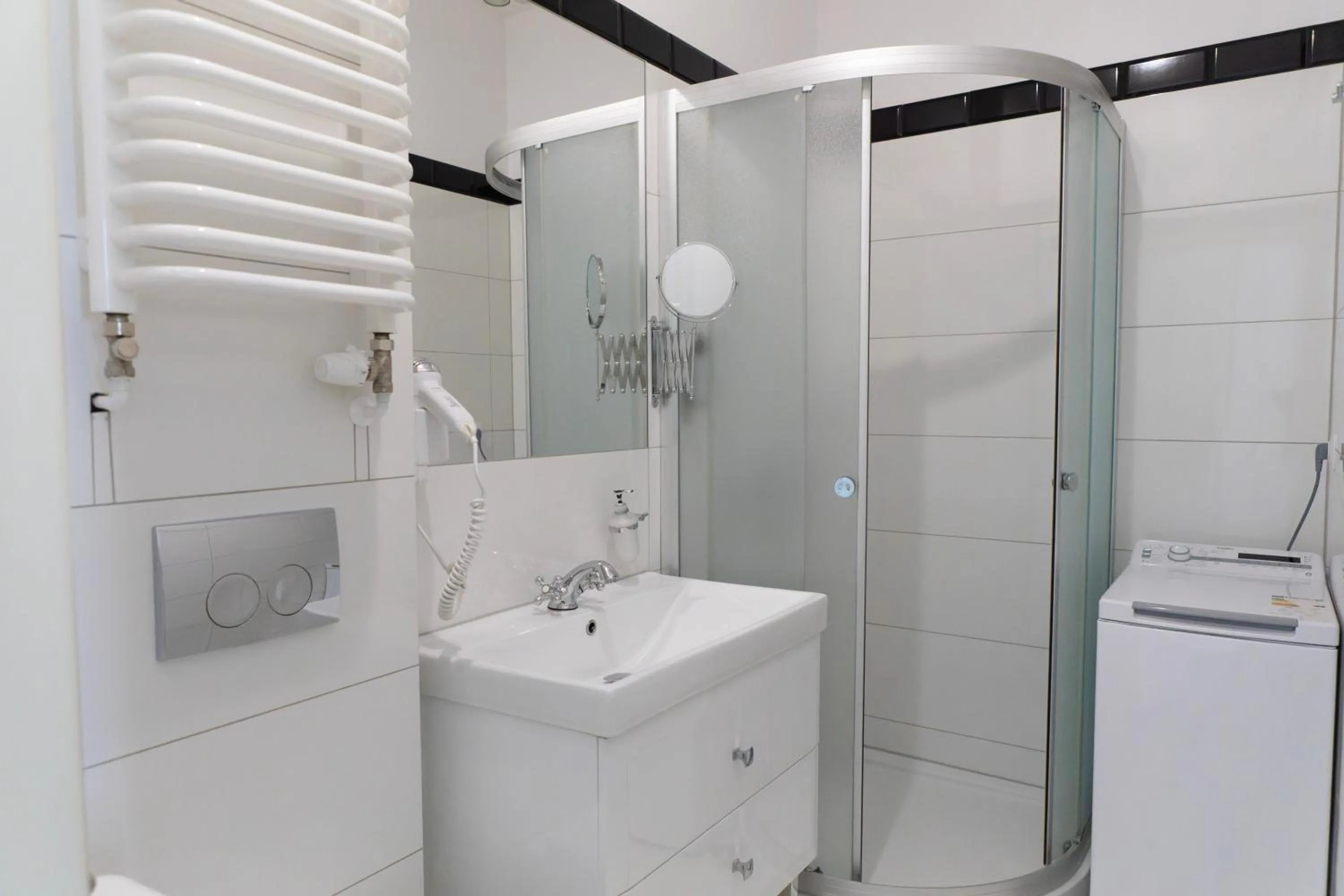 Shower in Gołębia 8 Residence