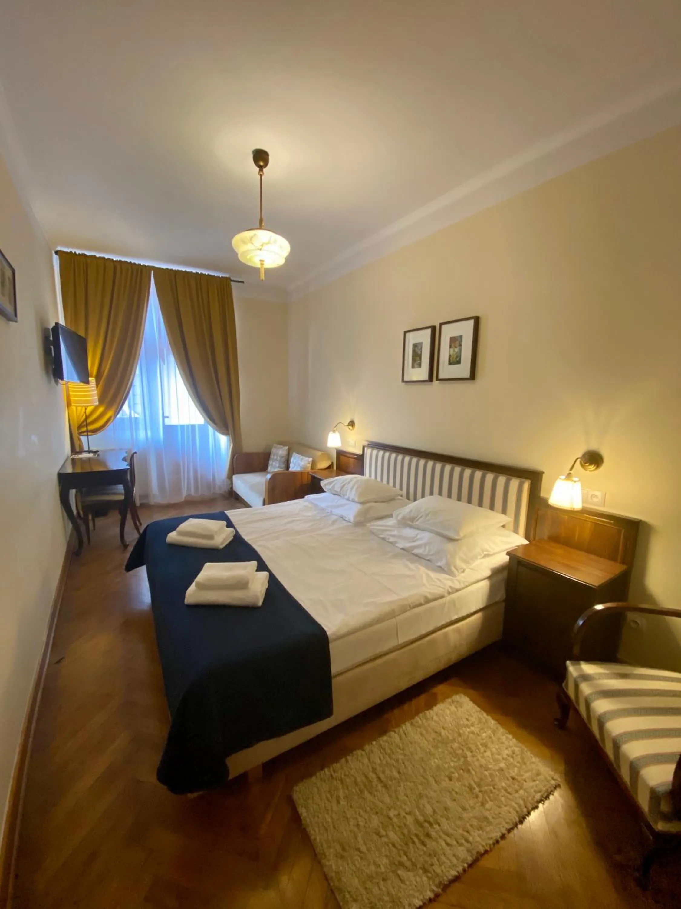 Bed in Gołębia 8 Residence