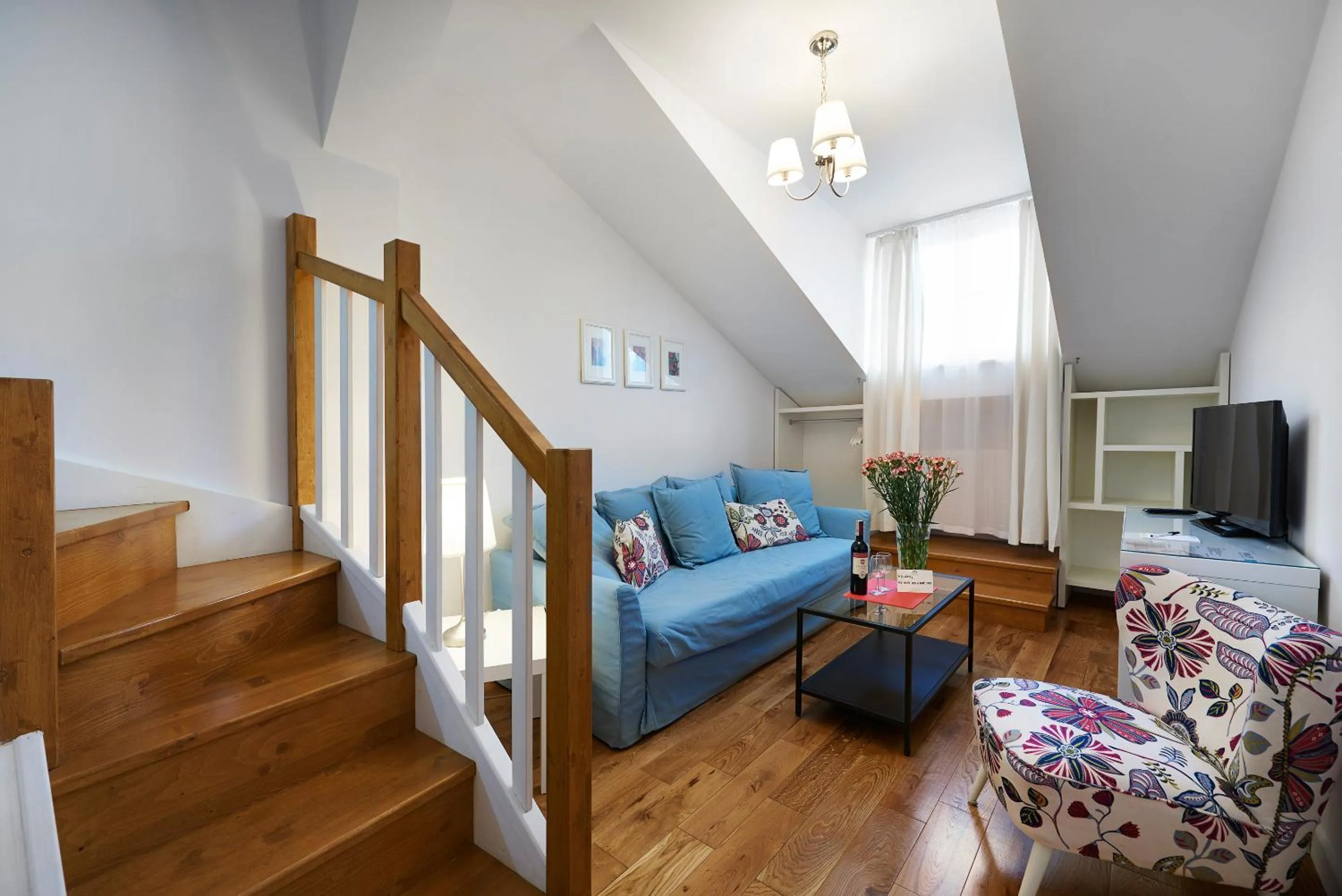 TV and multimedia in Gołębia 8 Residence