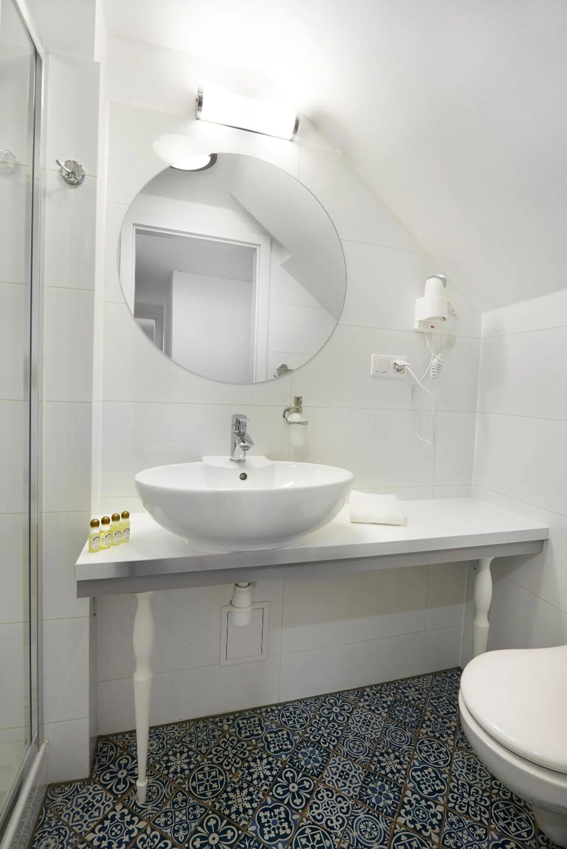 Shower in Gołębia 8 Residence