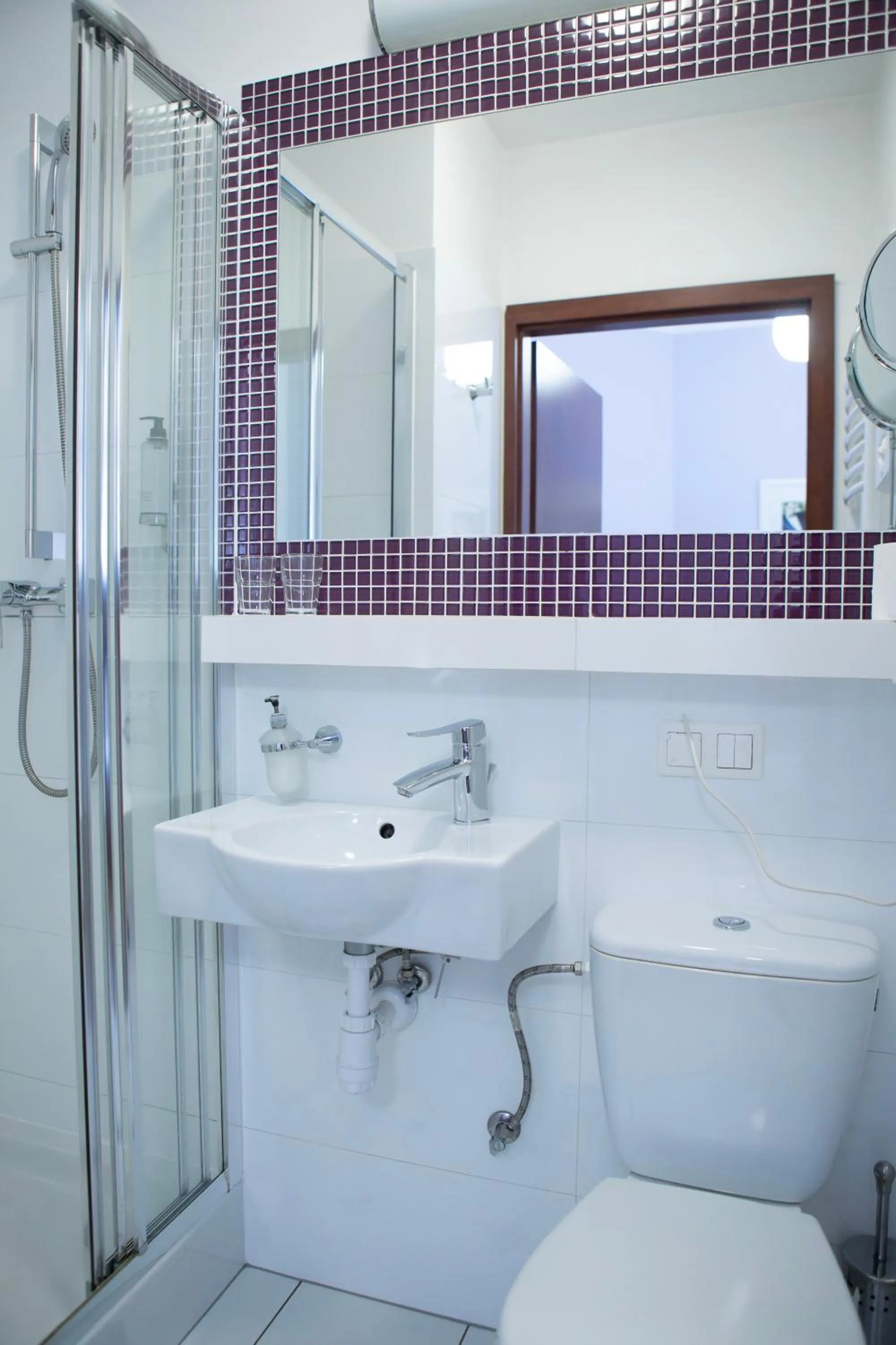 Shower in Gołębia 8 Residence