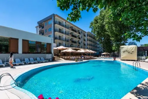 Complex Modern All Inclusive