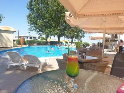 Complex Modern All Inclusive