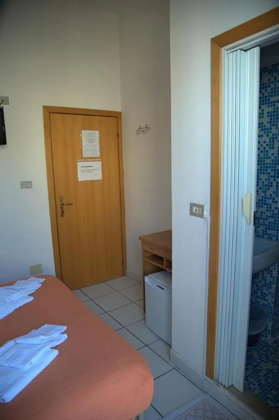 Hotel Annarita-mezza pensione plus- spiaggia inclusa