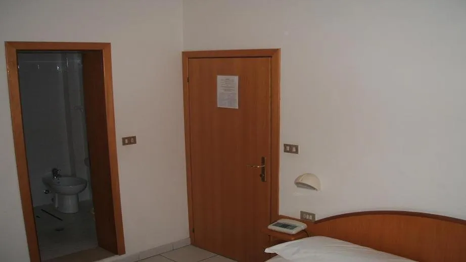 Hotel Annarita-mezza pensione plus- spiaggia inclusa