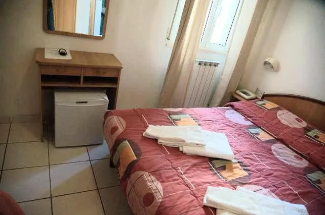 Hotel Annarita-mezza pensione plus- spiaggia inclusa