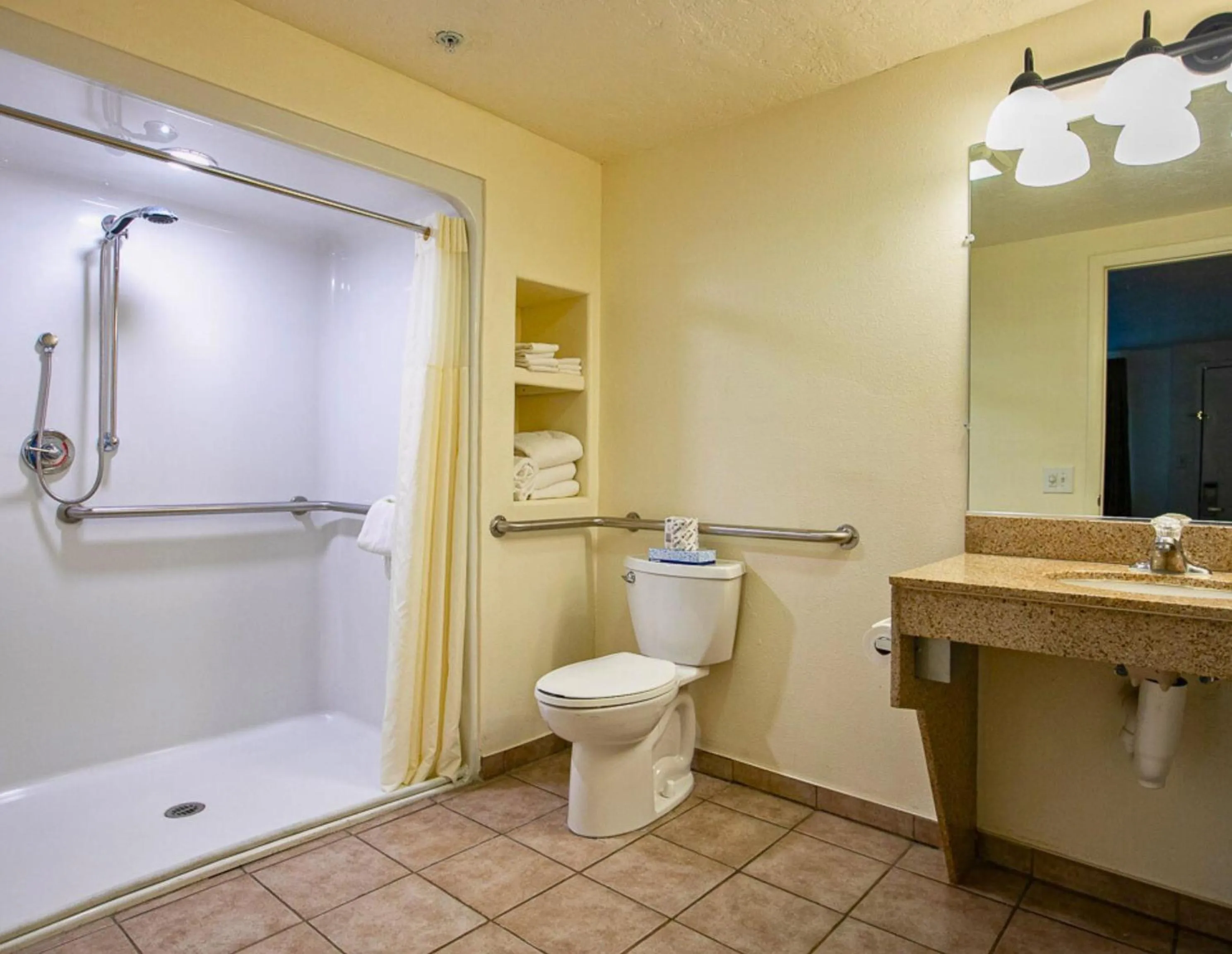 Shower in Bryce View Lodge Part of the Ruby's Inn Resort