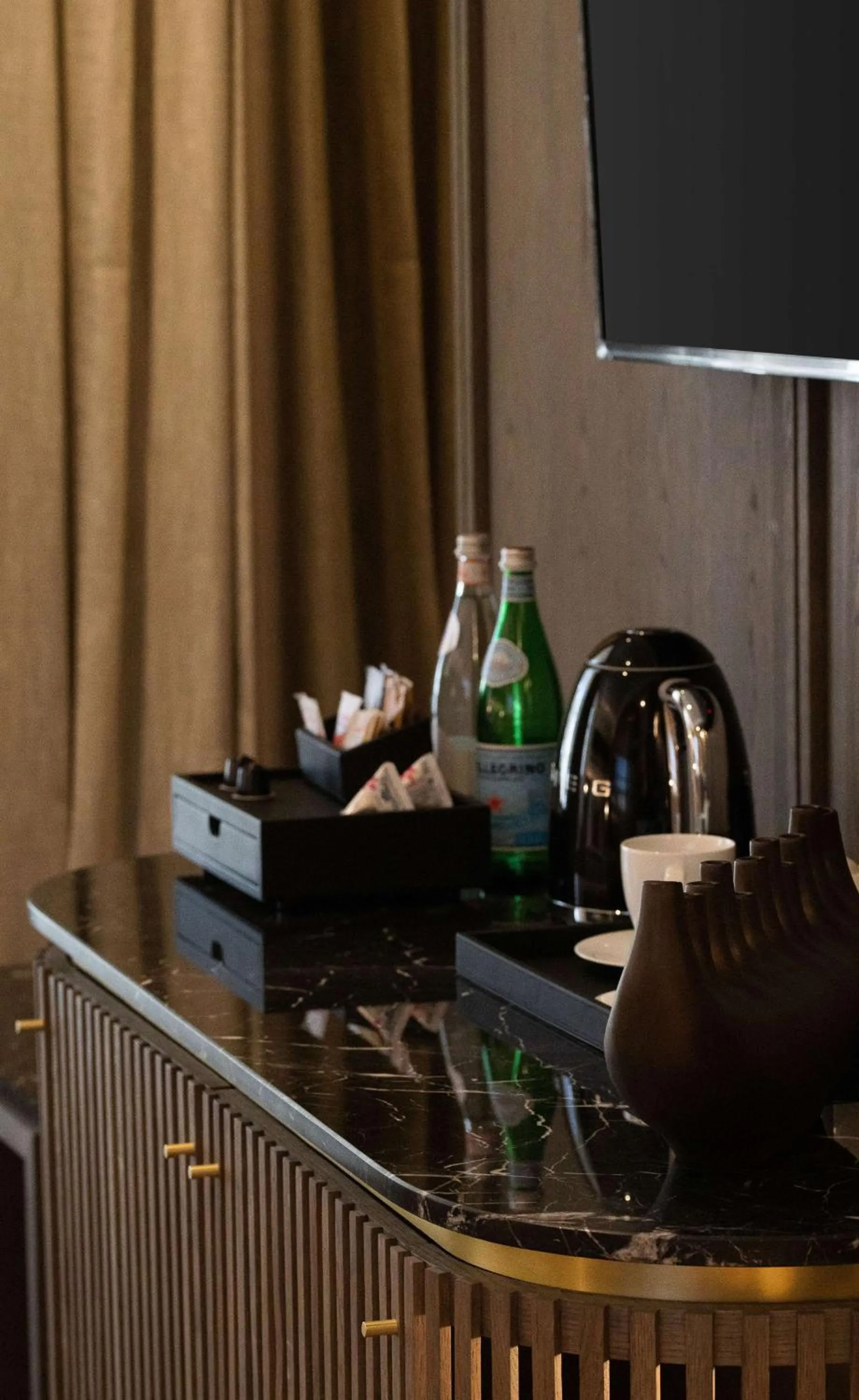 Bedroom in The Winston Hotel