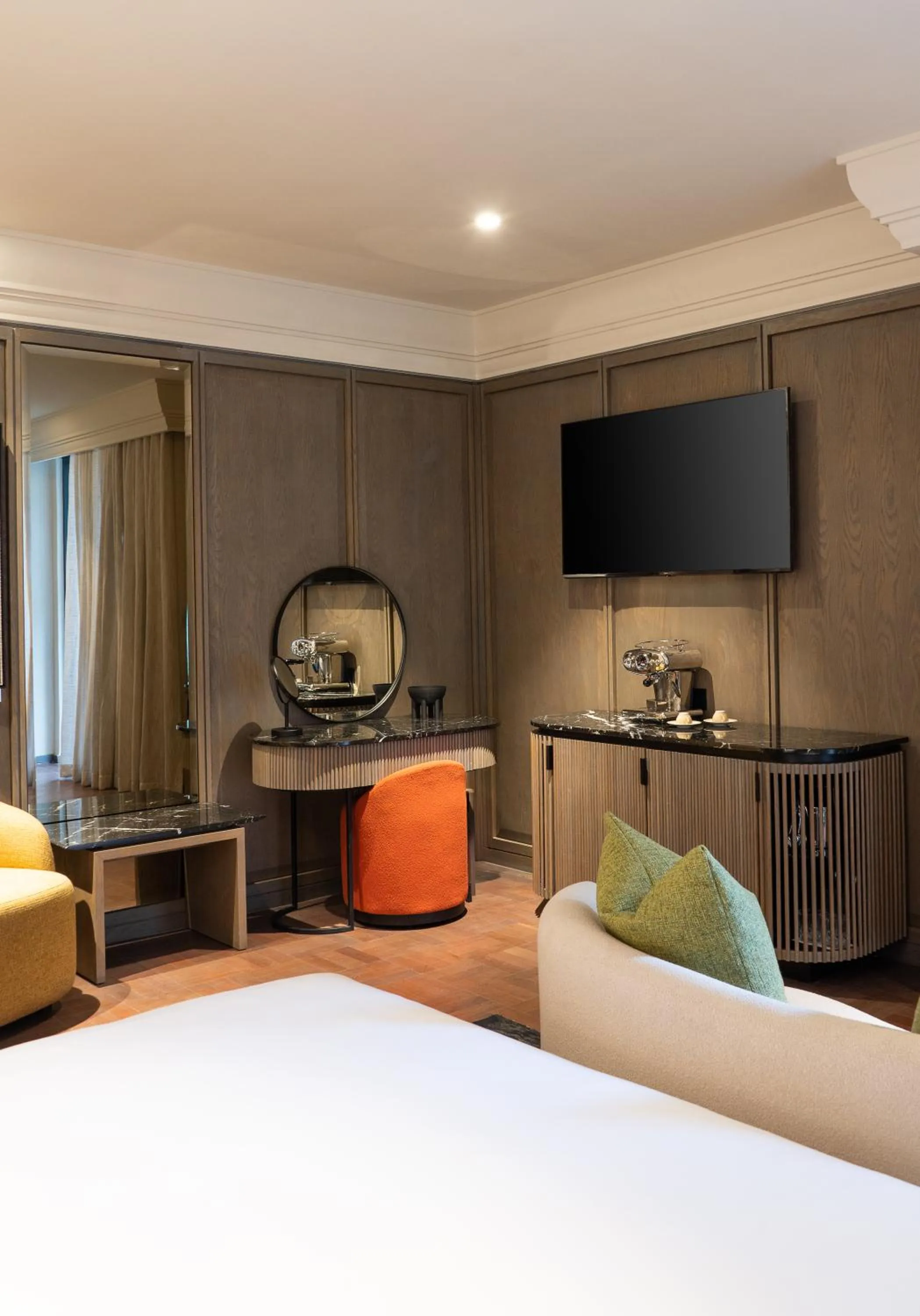 TV and multimedia, Bed in Park Hyatt Johannesburg