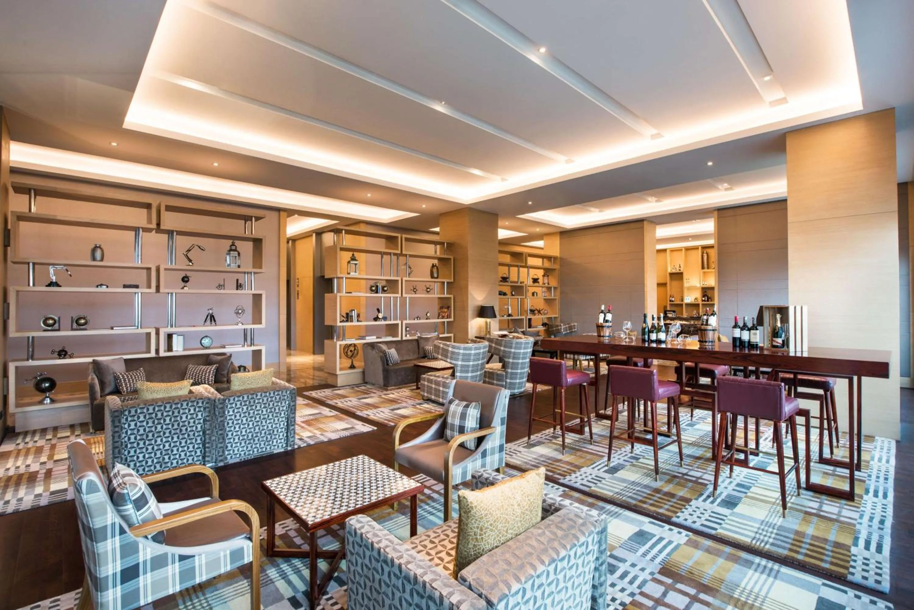 Lounge or bar in Hyatt Regency Lucknow Gomti Nagar