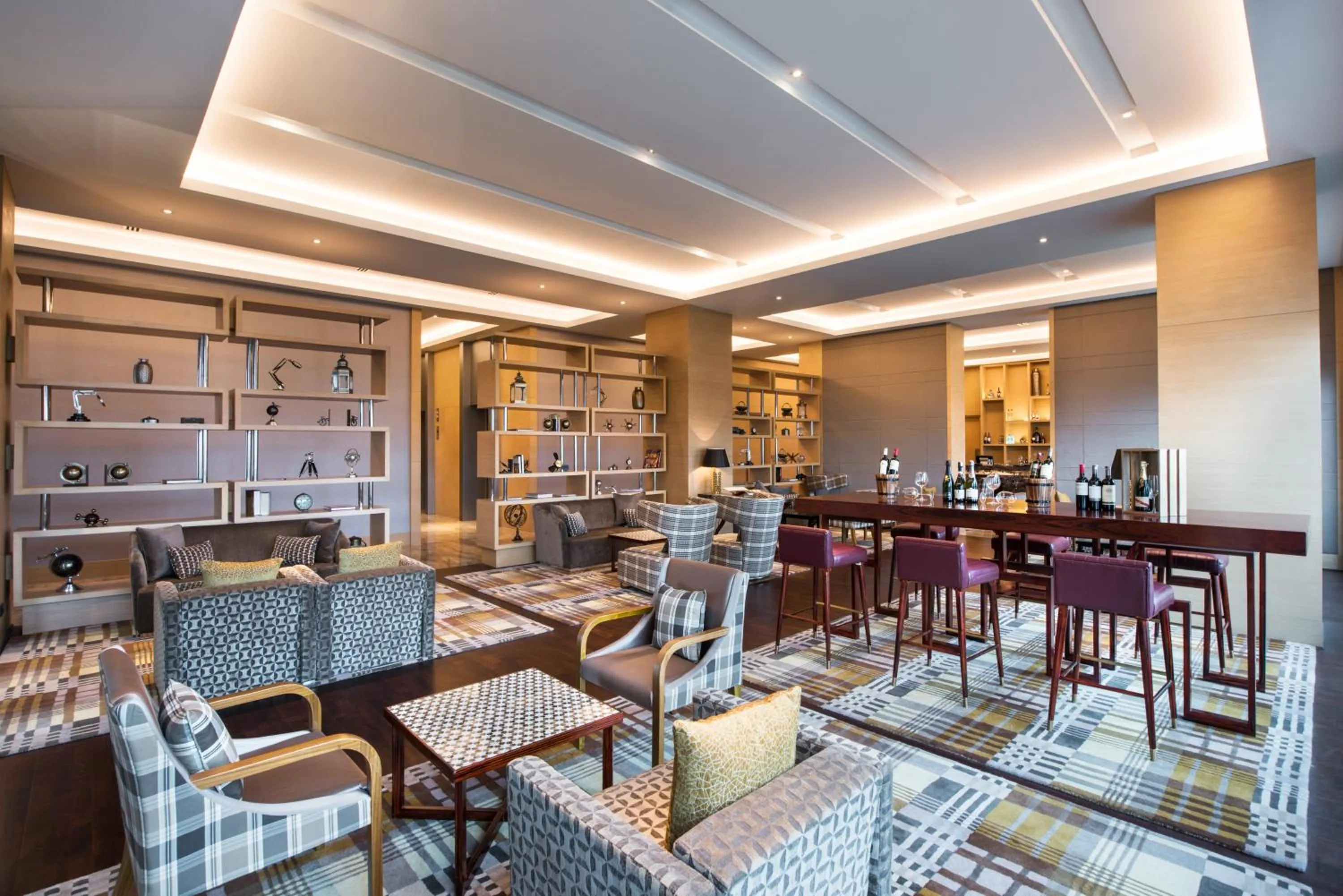 Lounge or bar in Hyatt Regency Lucknow Gomti Nagar