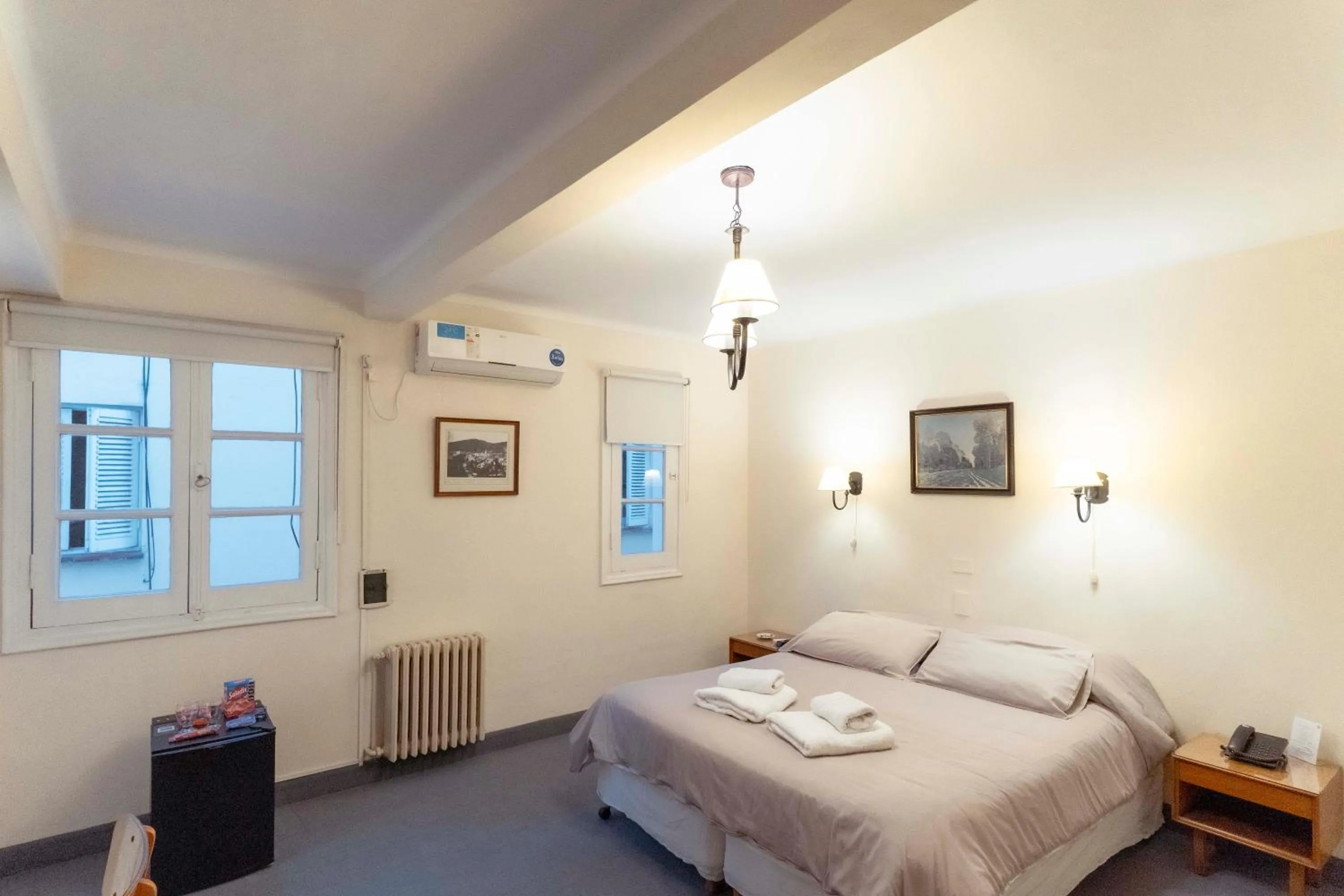 Bed in Hotel Colonial Salta