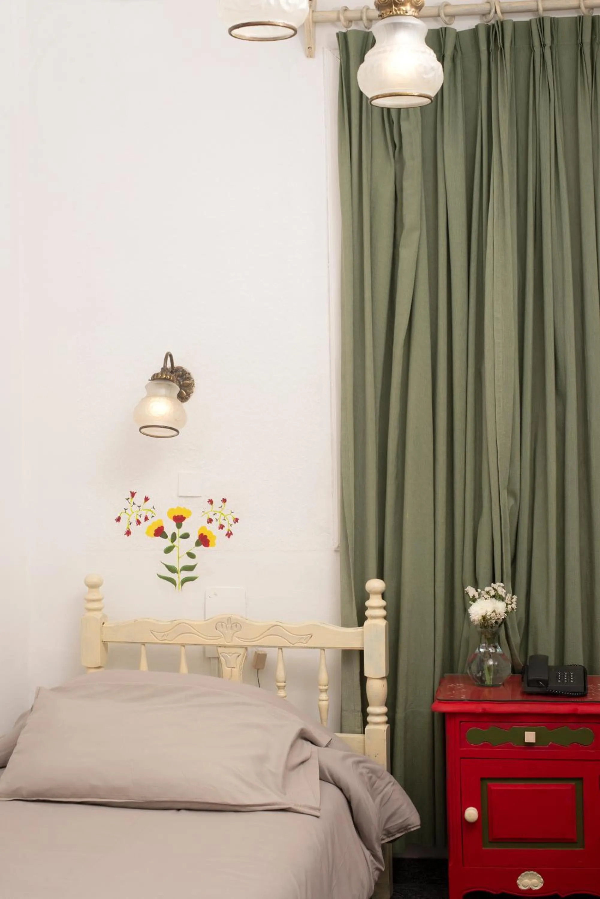 Bed in Hotel Colonial Salta