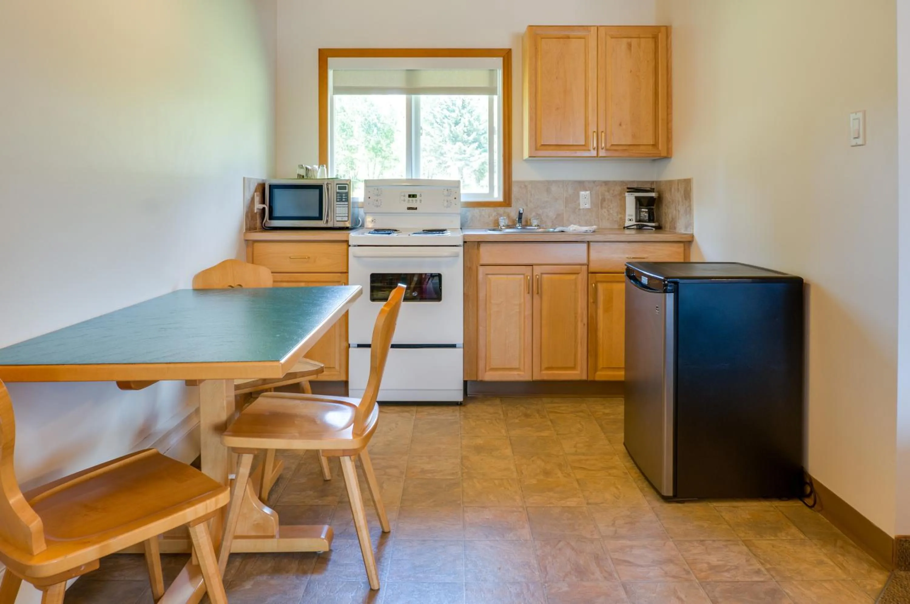 Kitchen or kitchenette in Rocky Mountain Ski Lodge