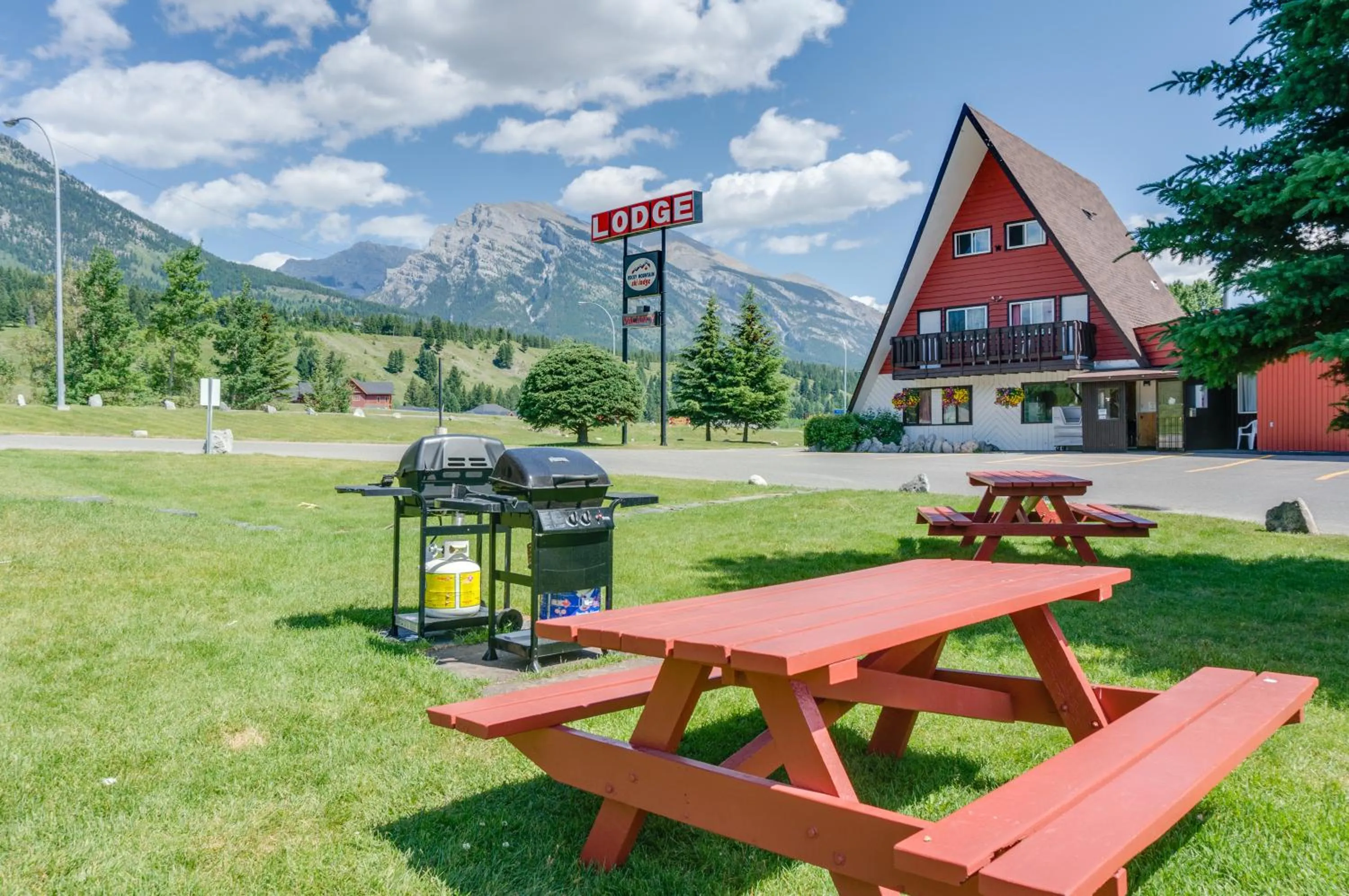 Facade/entrance in Rocky Mountain Ski Lodge