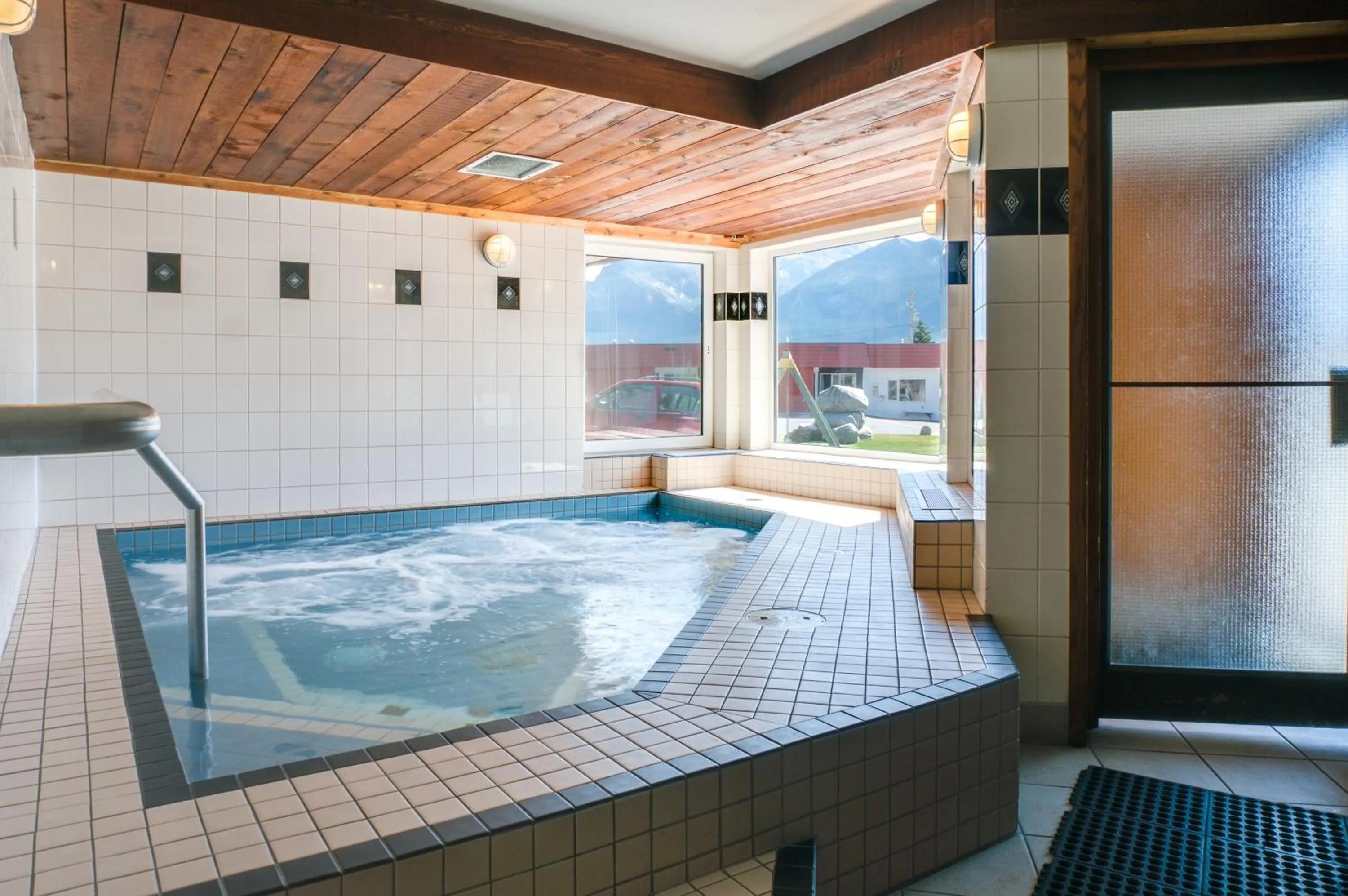 Hot Tub in Rocky Mountain Ski Lodge