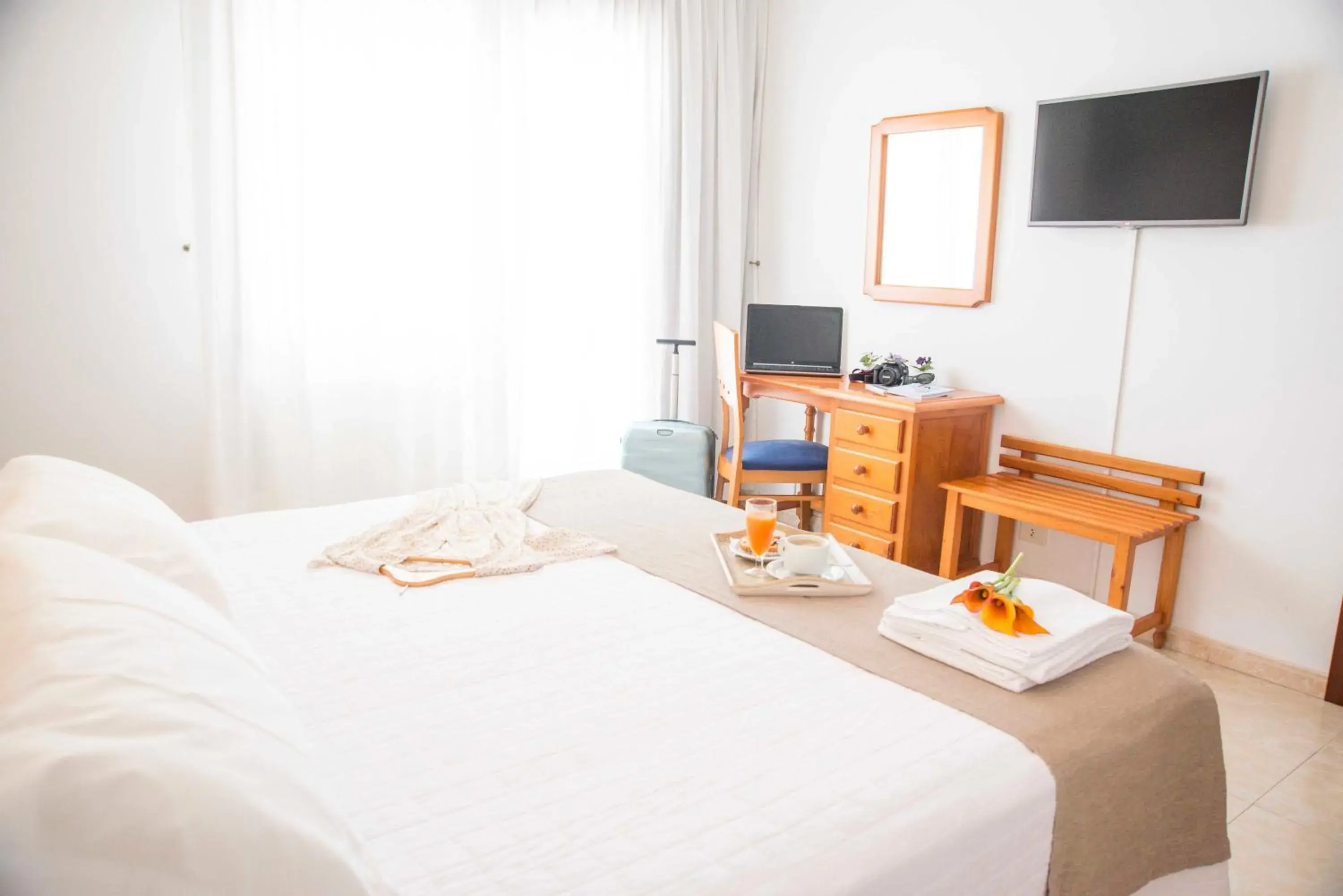 Double or Twin Room with Terrace and Sea View in Hotel Mar Azul Double or Twin Room with Terrace and Sea View in Hotel Mar Azul