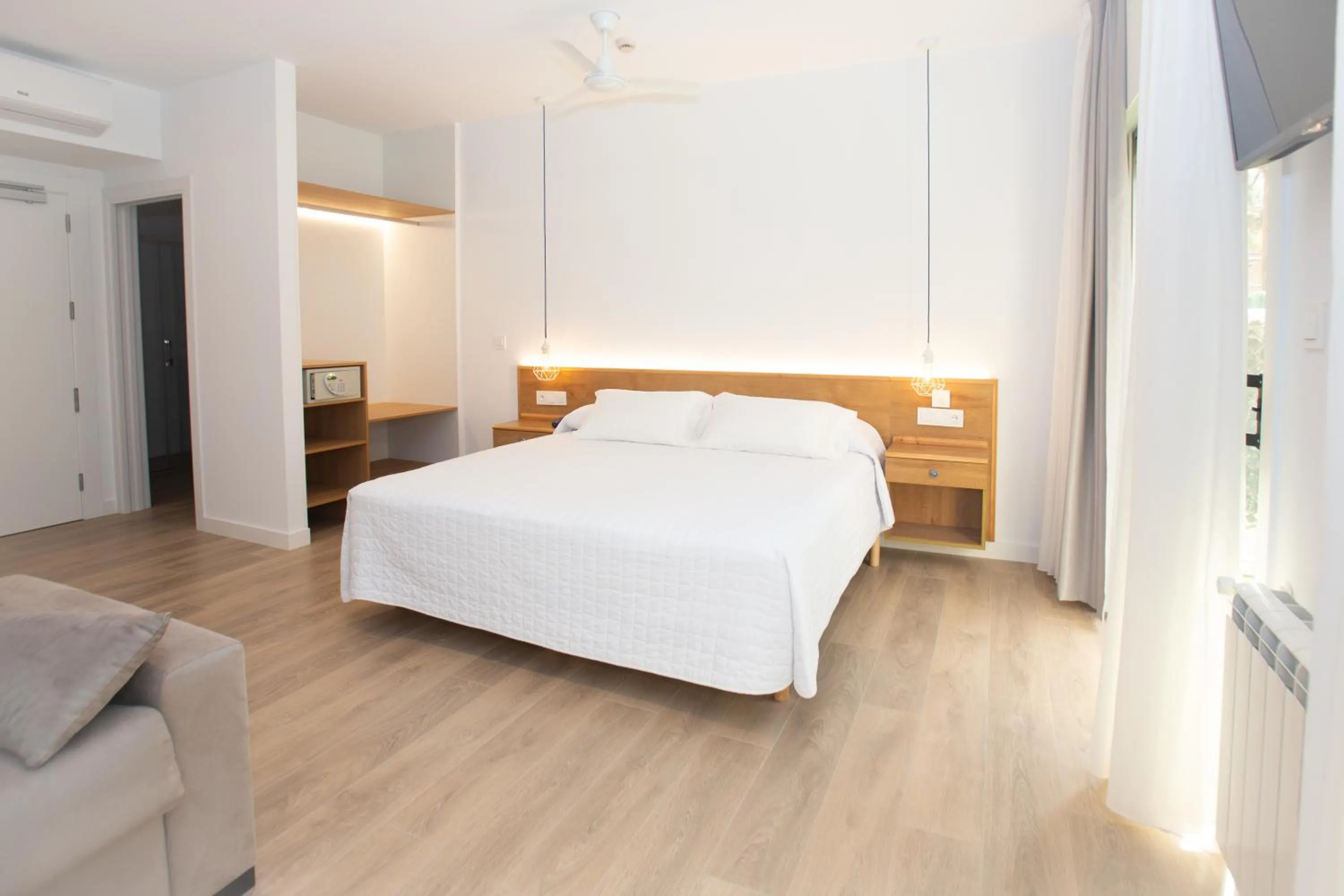 Photo of the whole room in Hotel Mar Azul