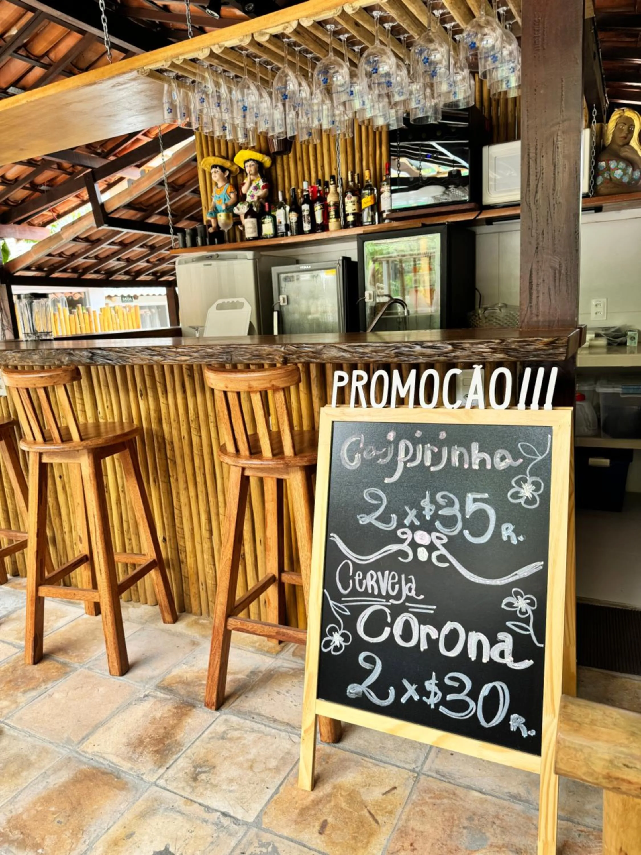 Lounge or bar in Pousada Barbara