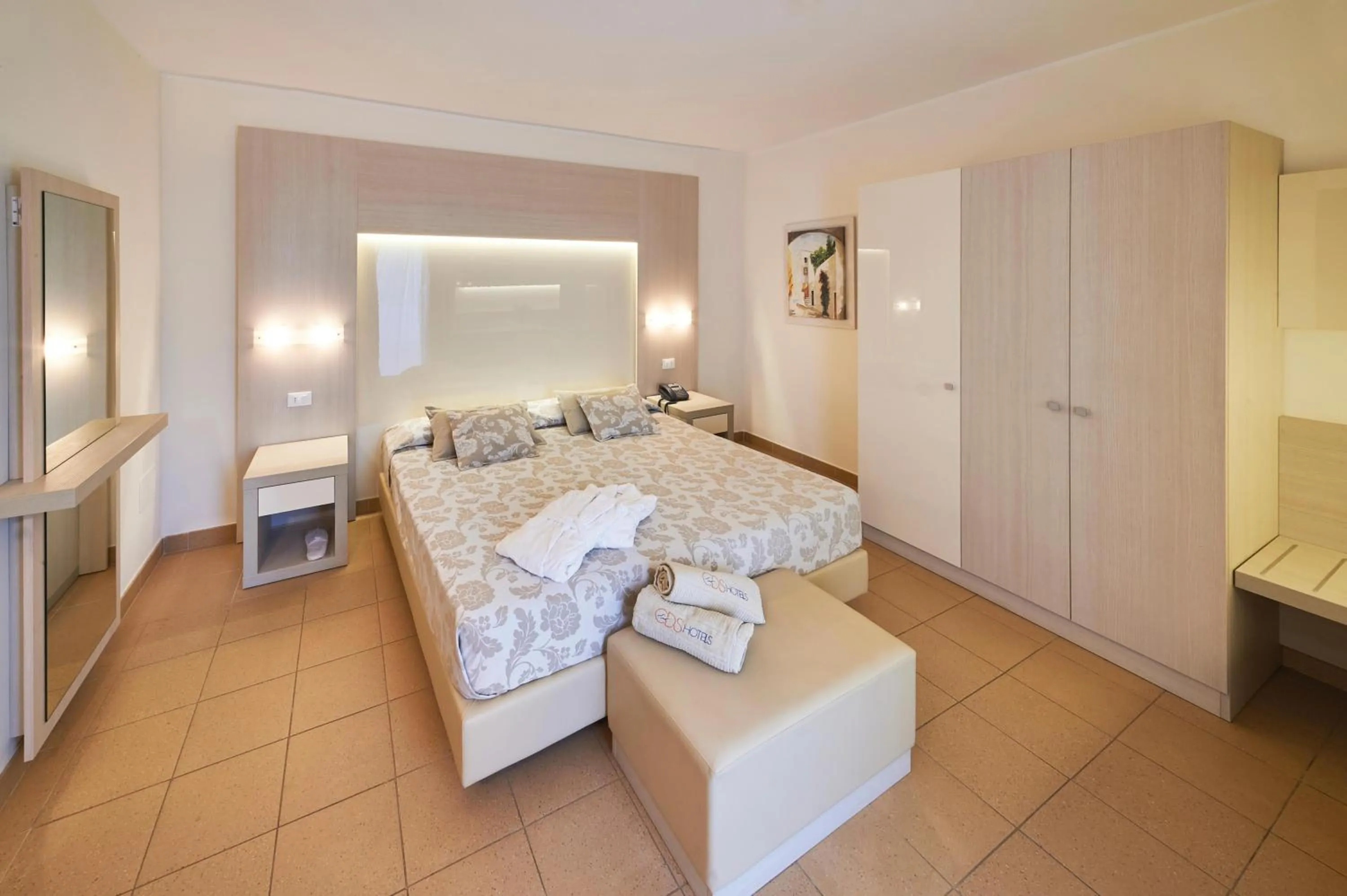 Bed in Riva Marina Resort - CDSHotels