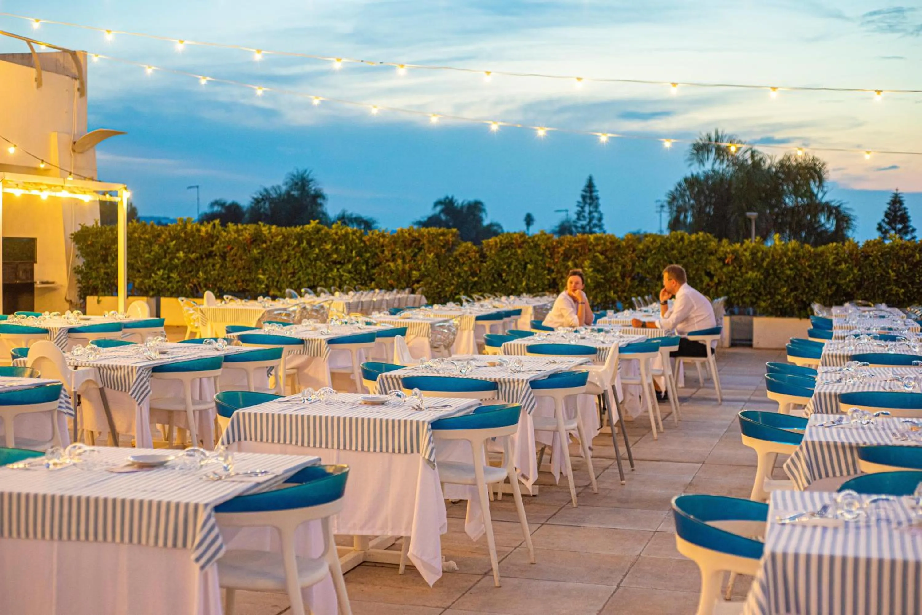 Restaurant/places to eat in Riva Marina Resort - CDSHotels