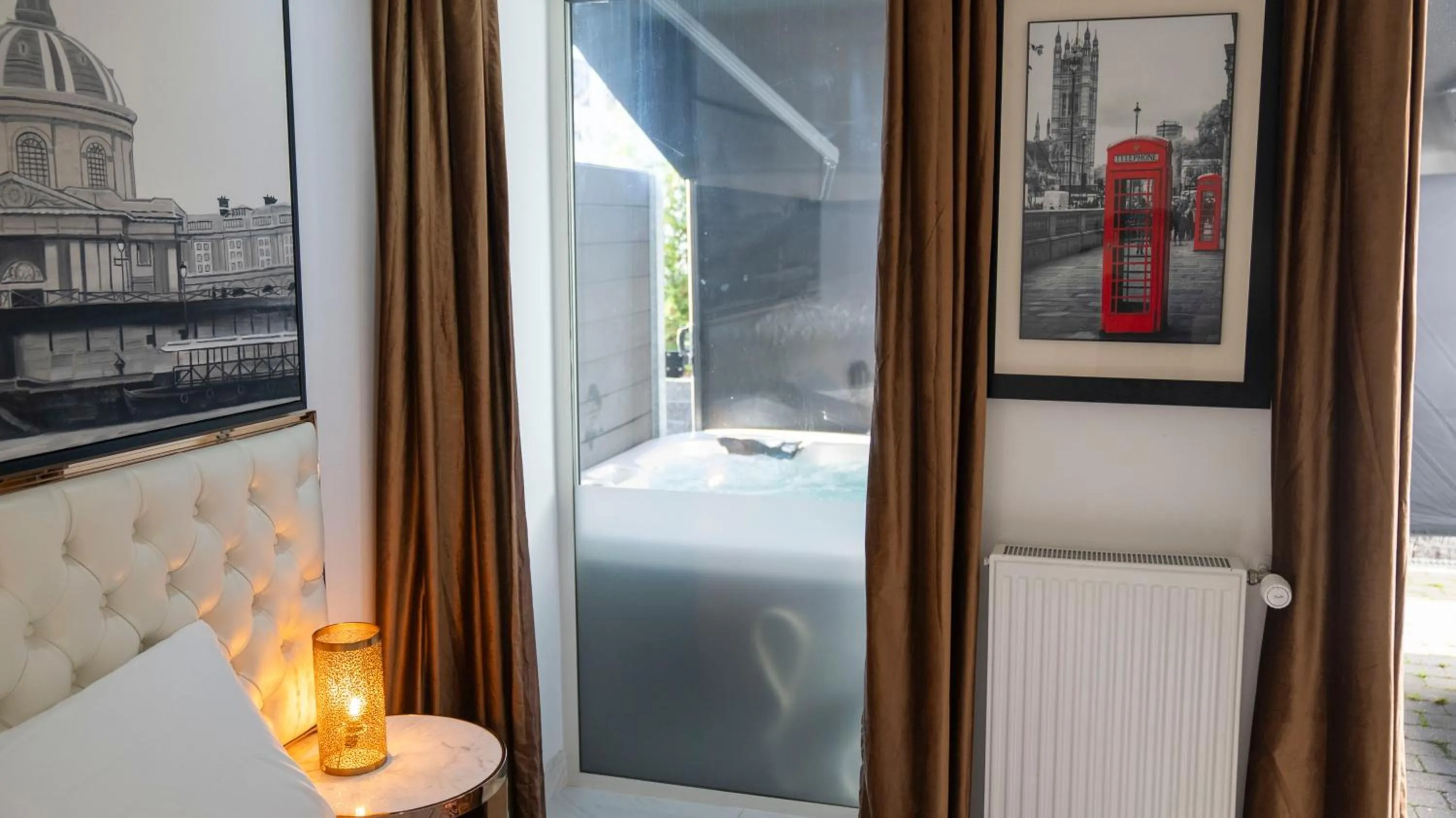 View (from property/room), Bed in A Hotels Glostrup