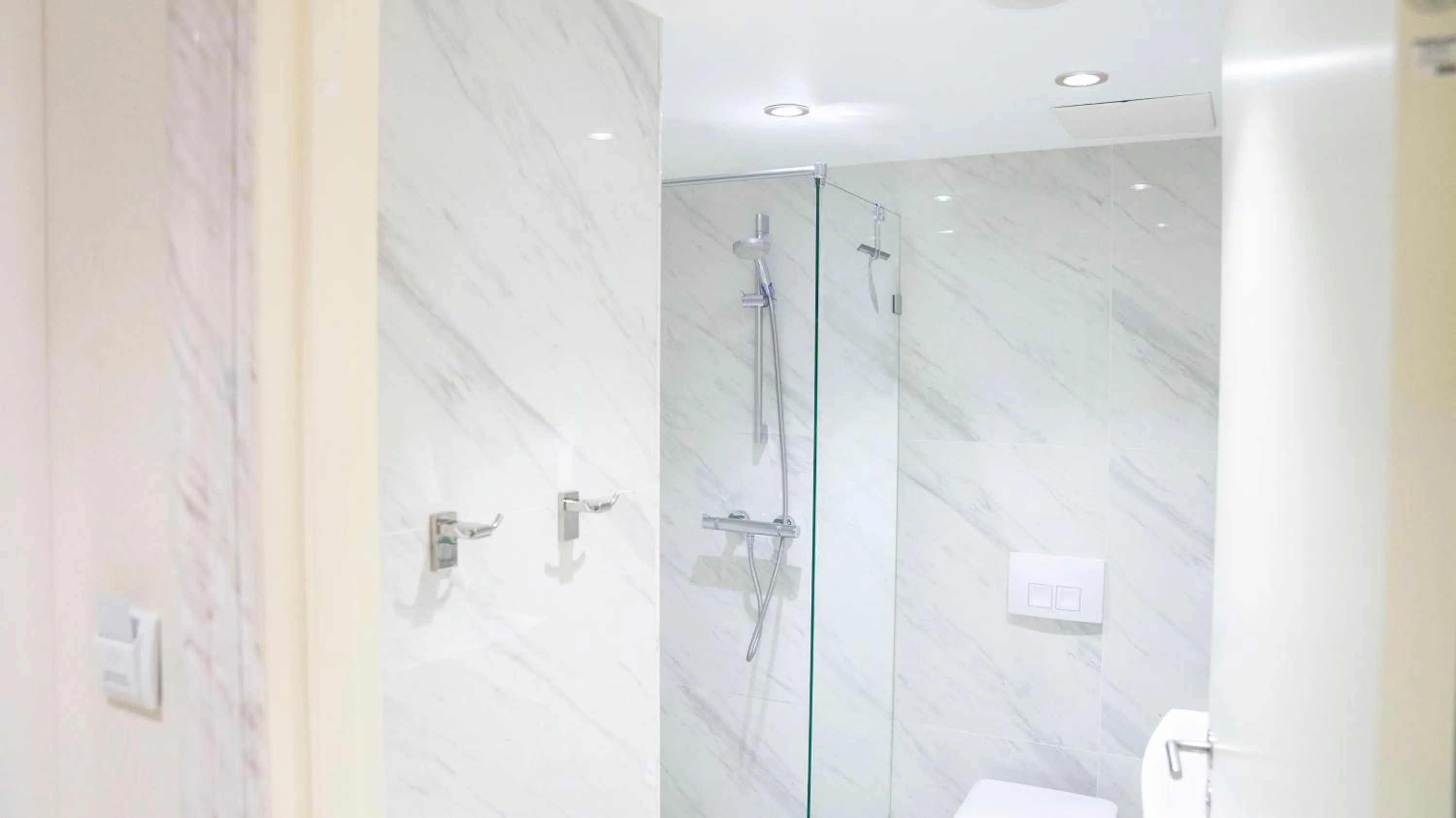 Shower in A Hotels Glostrup