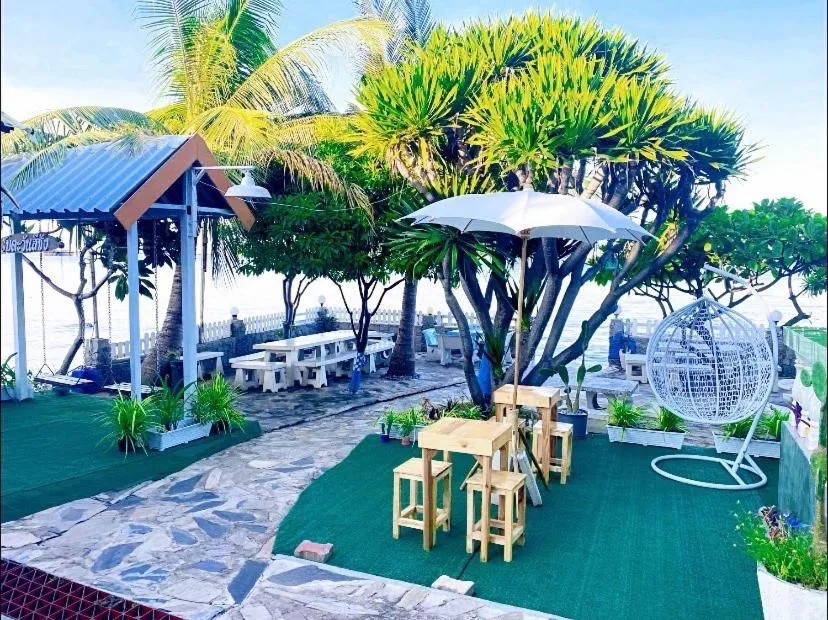 Rubtawan Sichang Resort