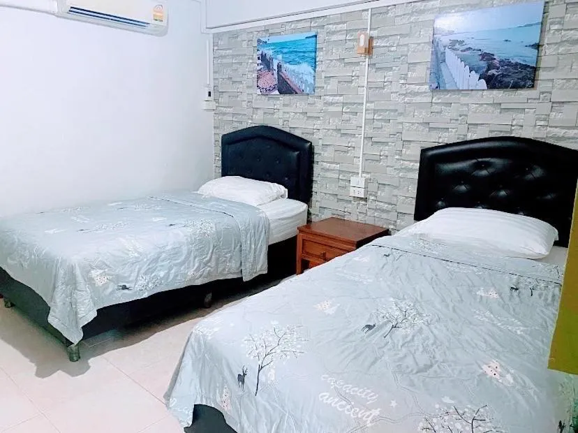 Bed in Rubtawan Sichang Resort