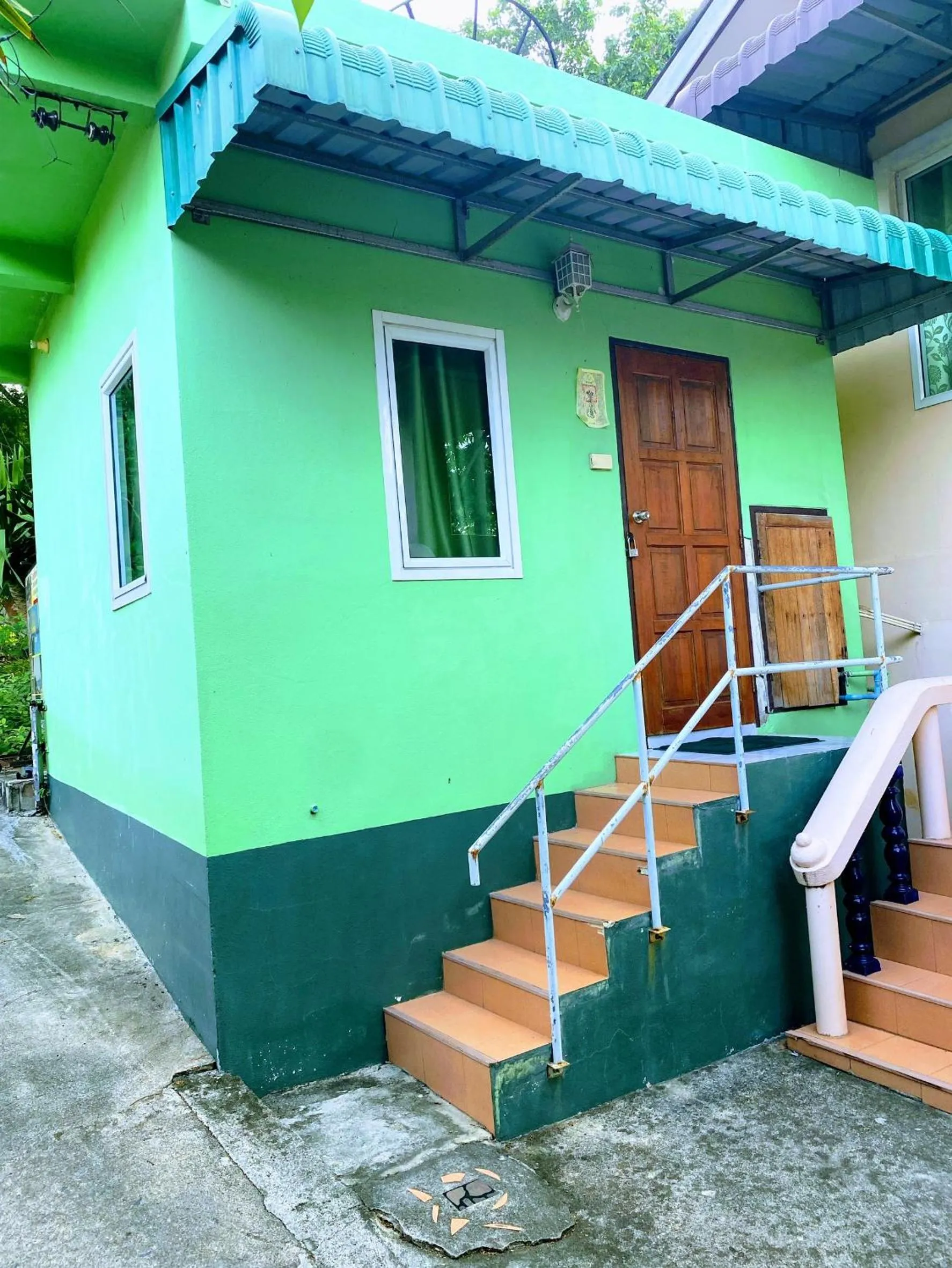 Rubtawan Sichang Resort