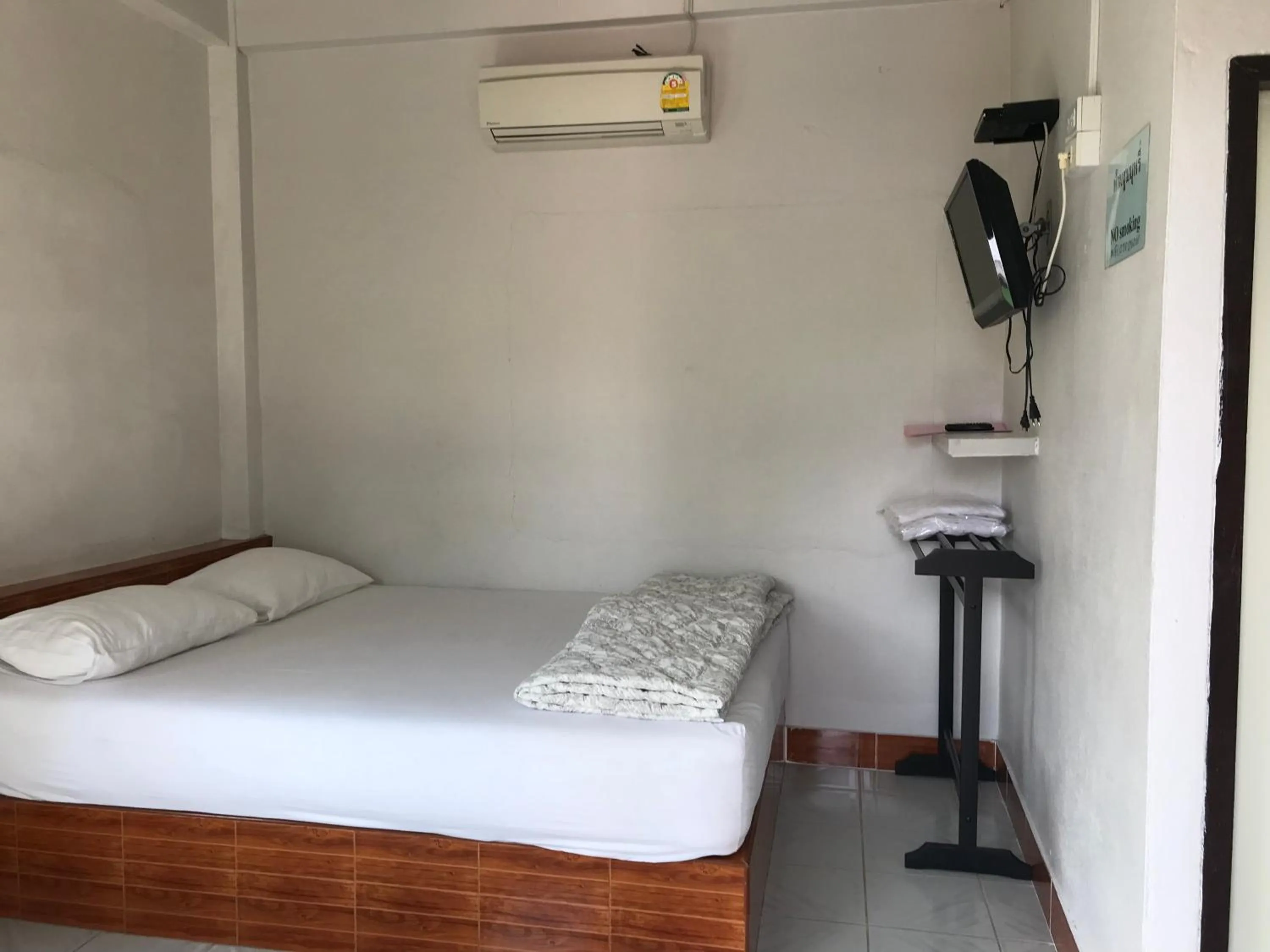 Bed in Rubtawan Sichang Resort