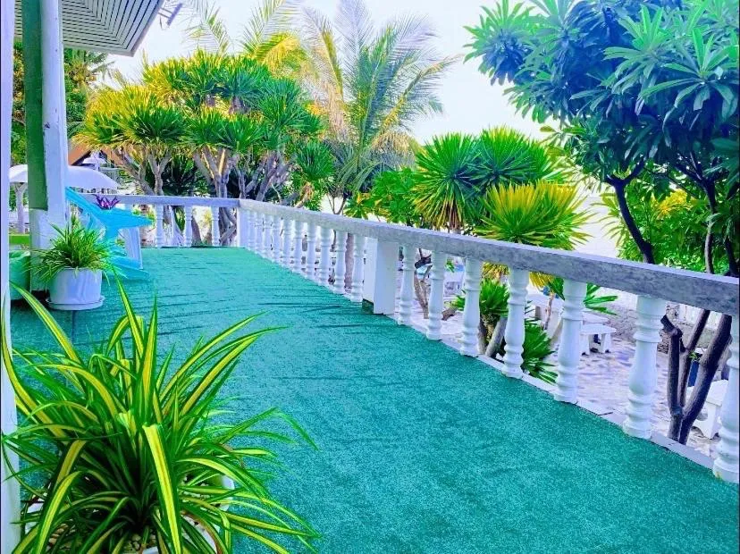 Rubtawan Sichang Resort