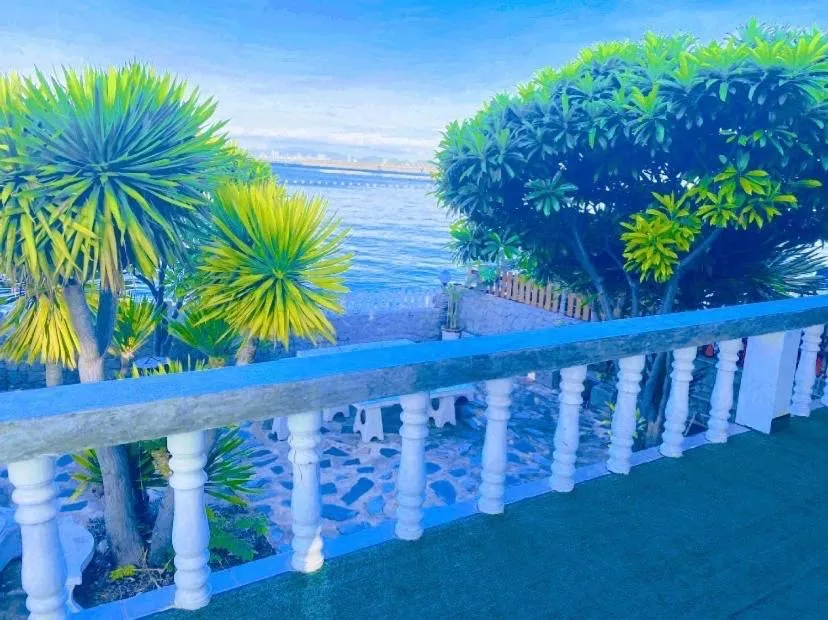 Rubtawan Sichang Resort