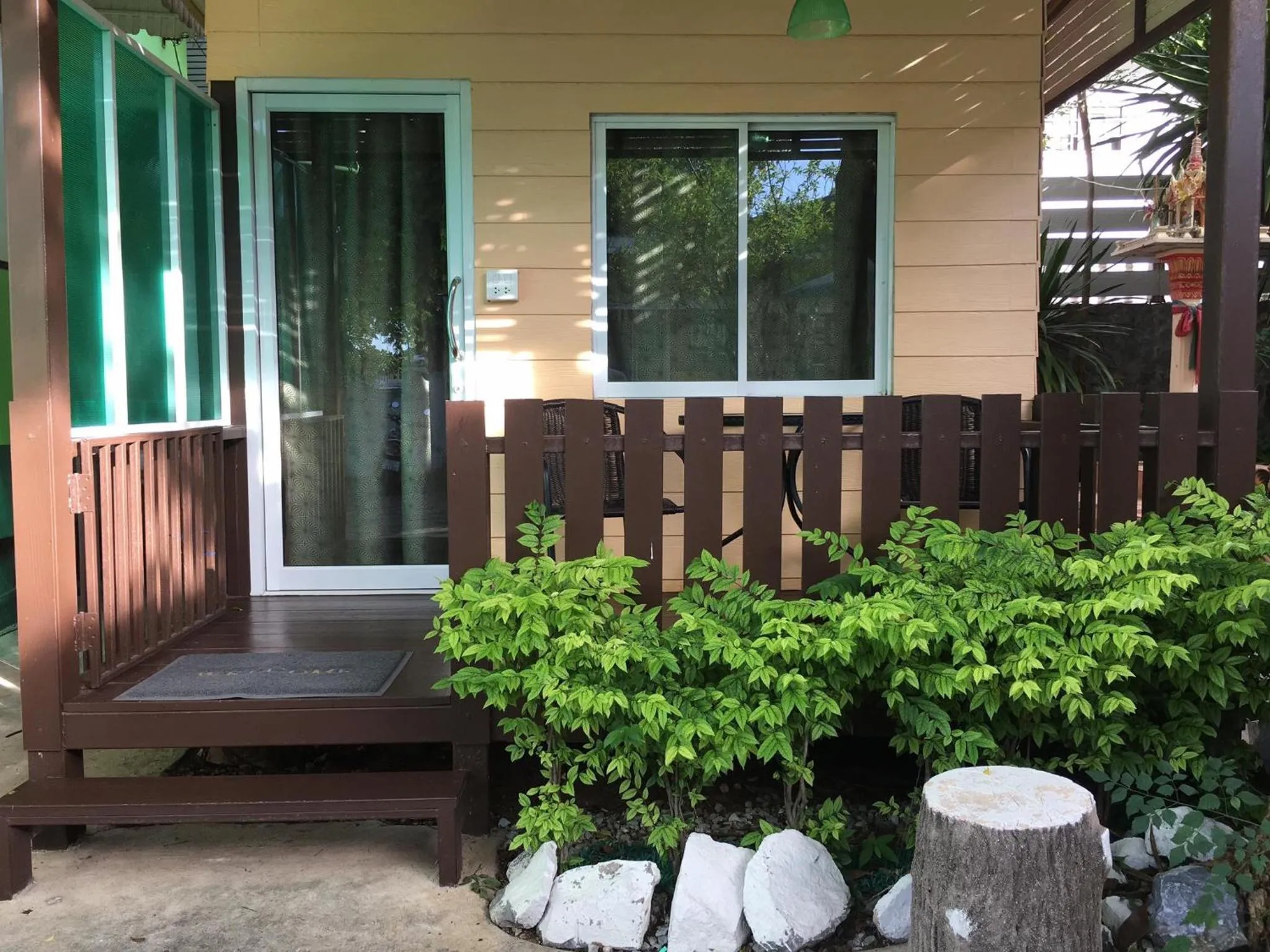 Rubtawan Sichang Resort