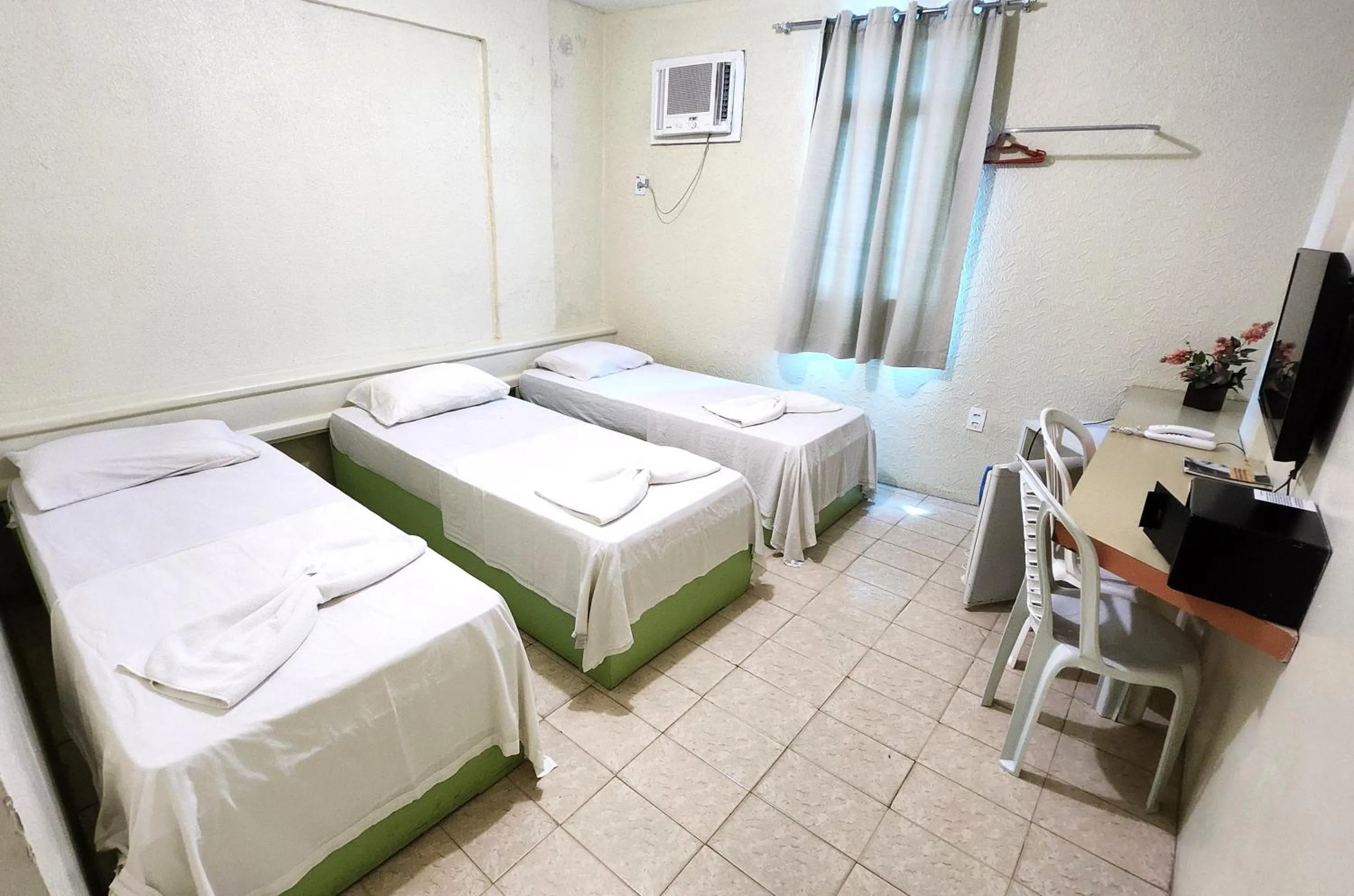 Bed in Guarany Hotel Express