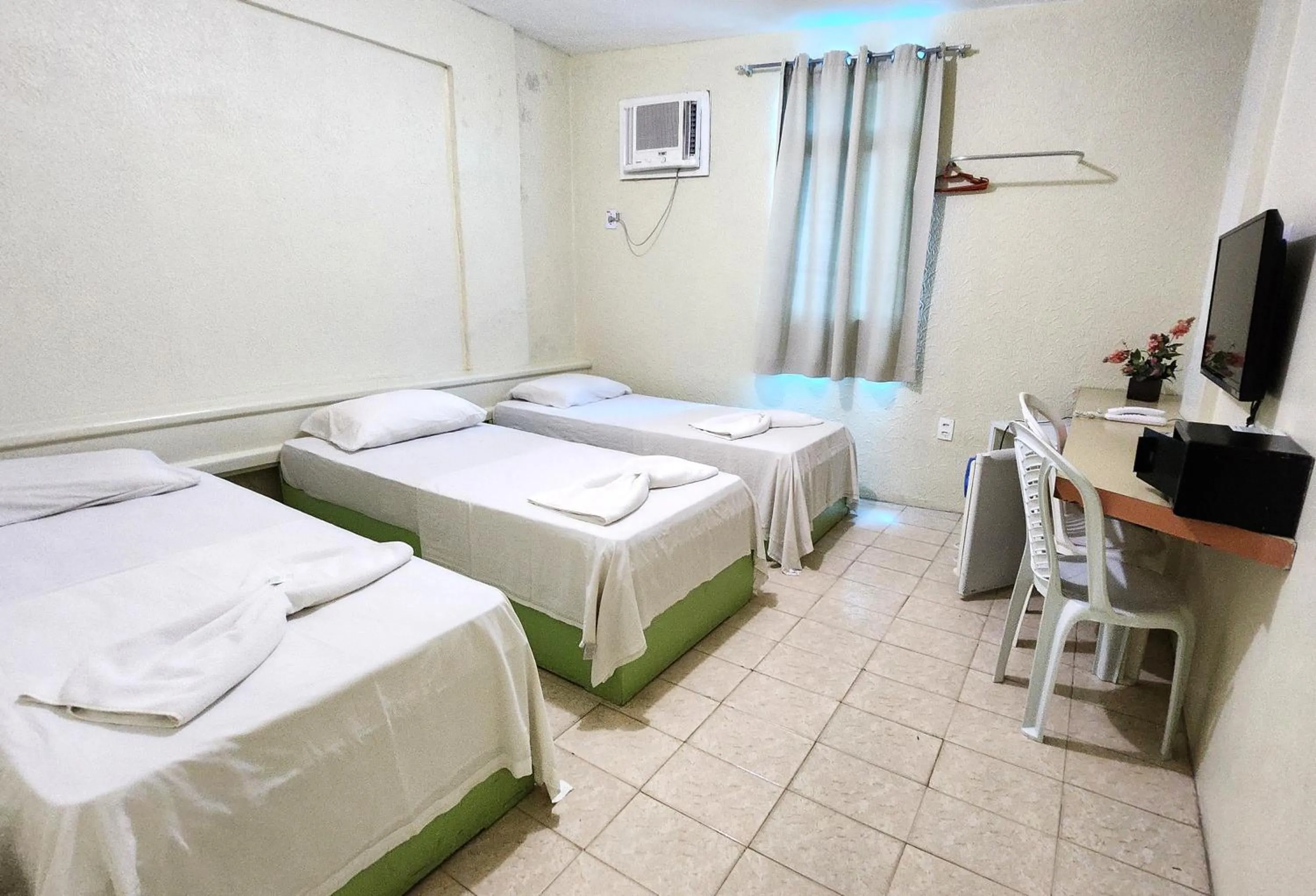 Bed in Guarany Hotel Express