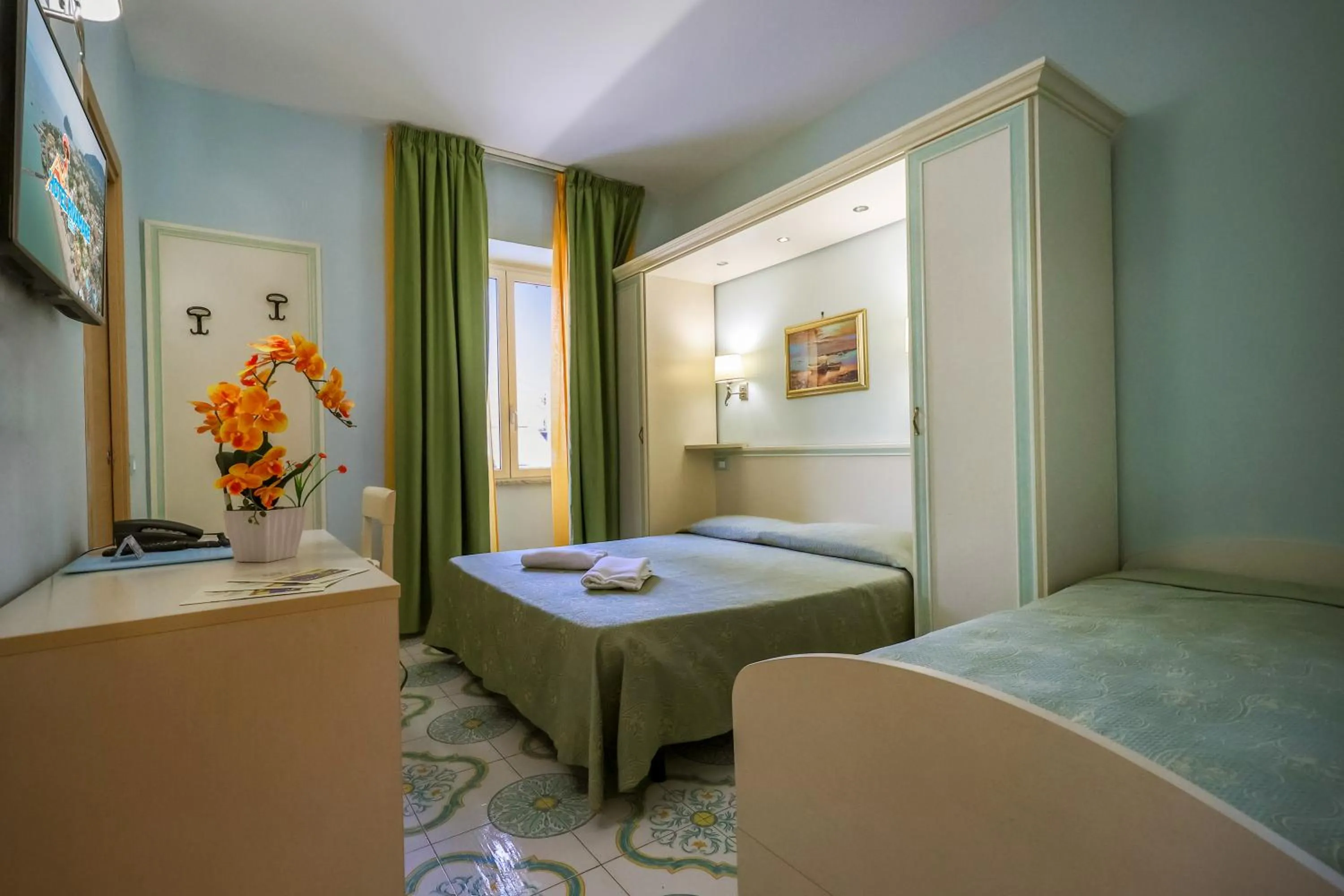 Bedroom, Bed in Hotel Rivamare